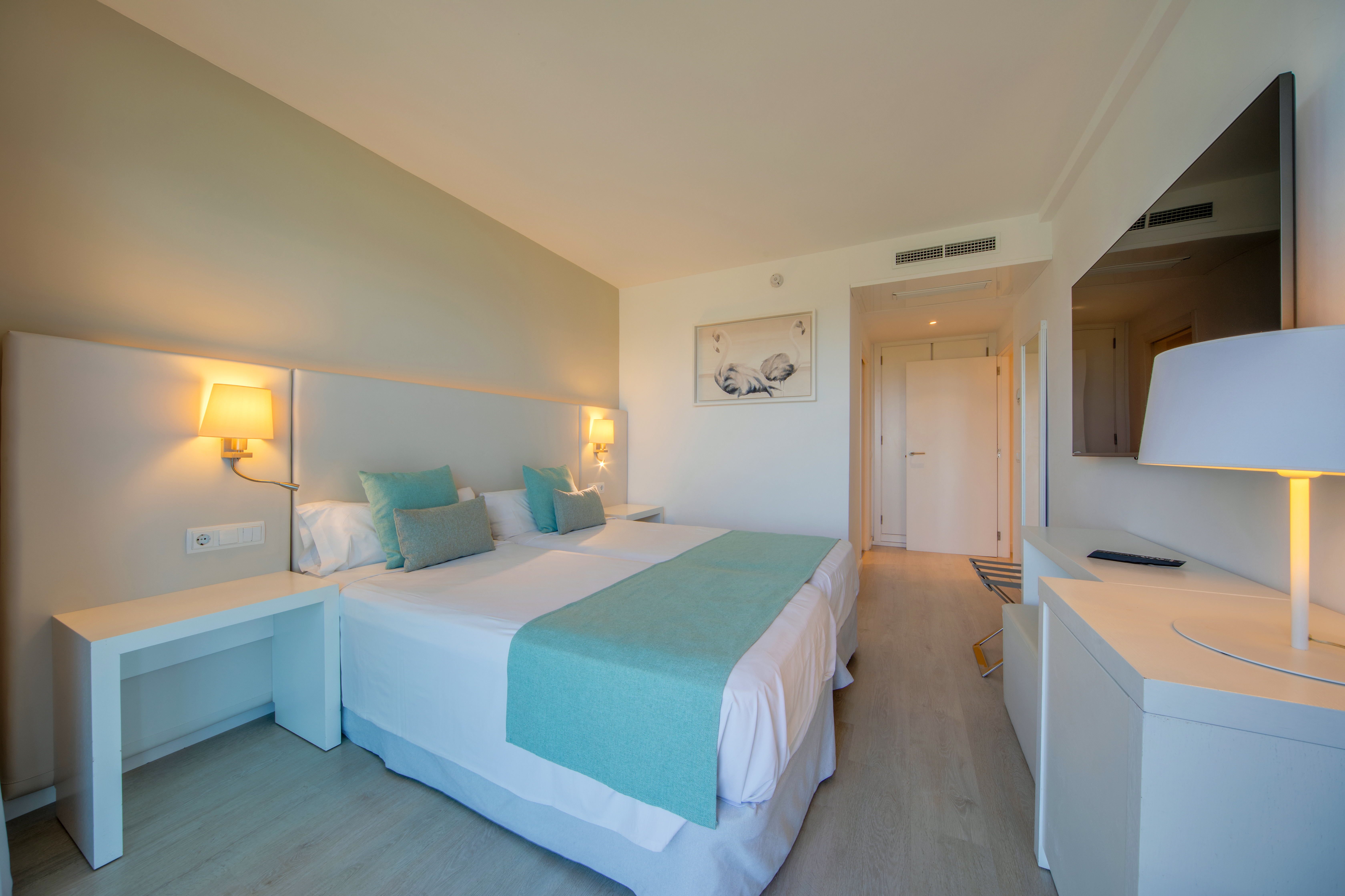 Double or Twin Side Sea View