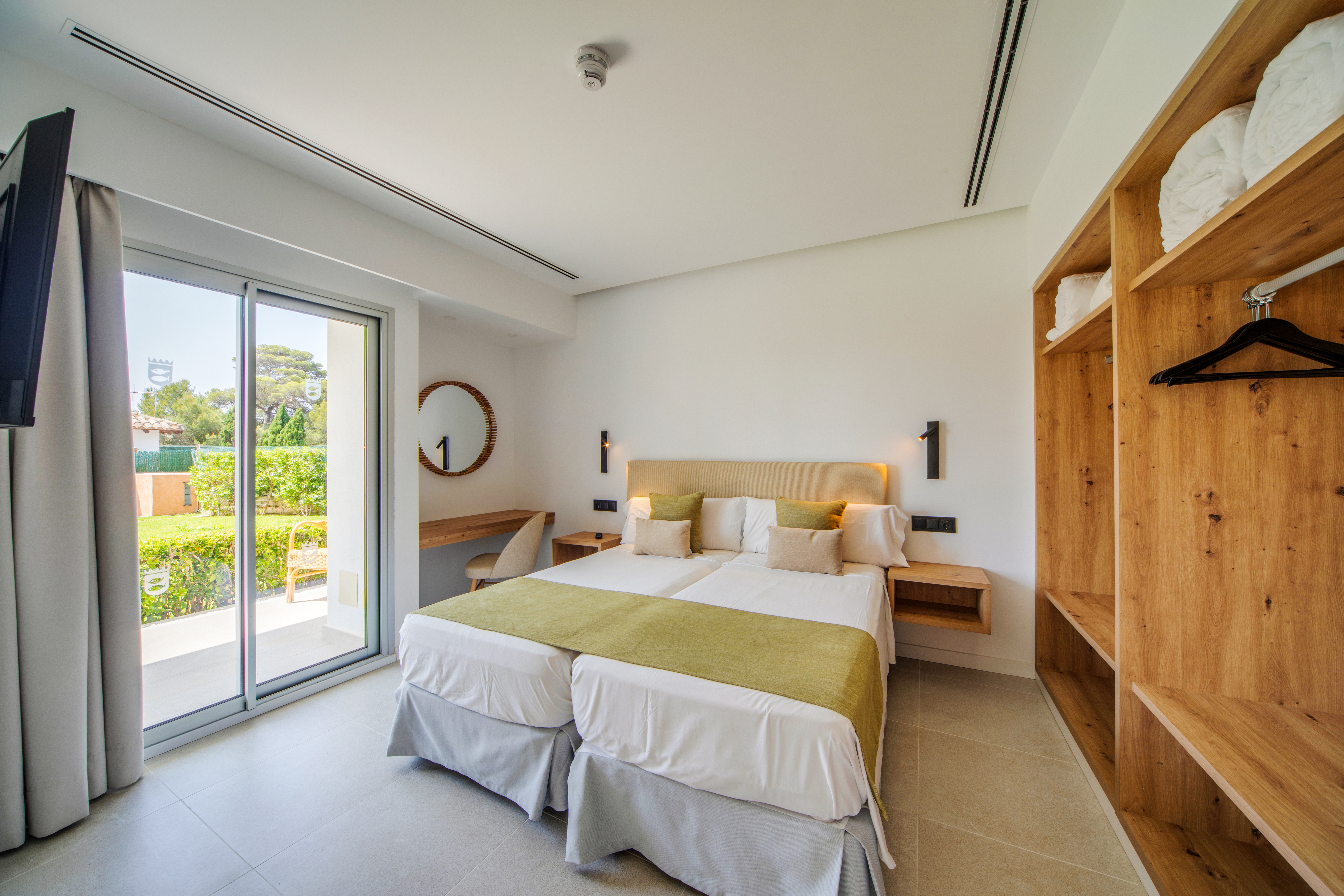 Apartment with Balcony