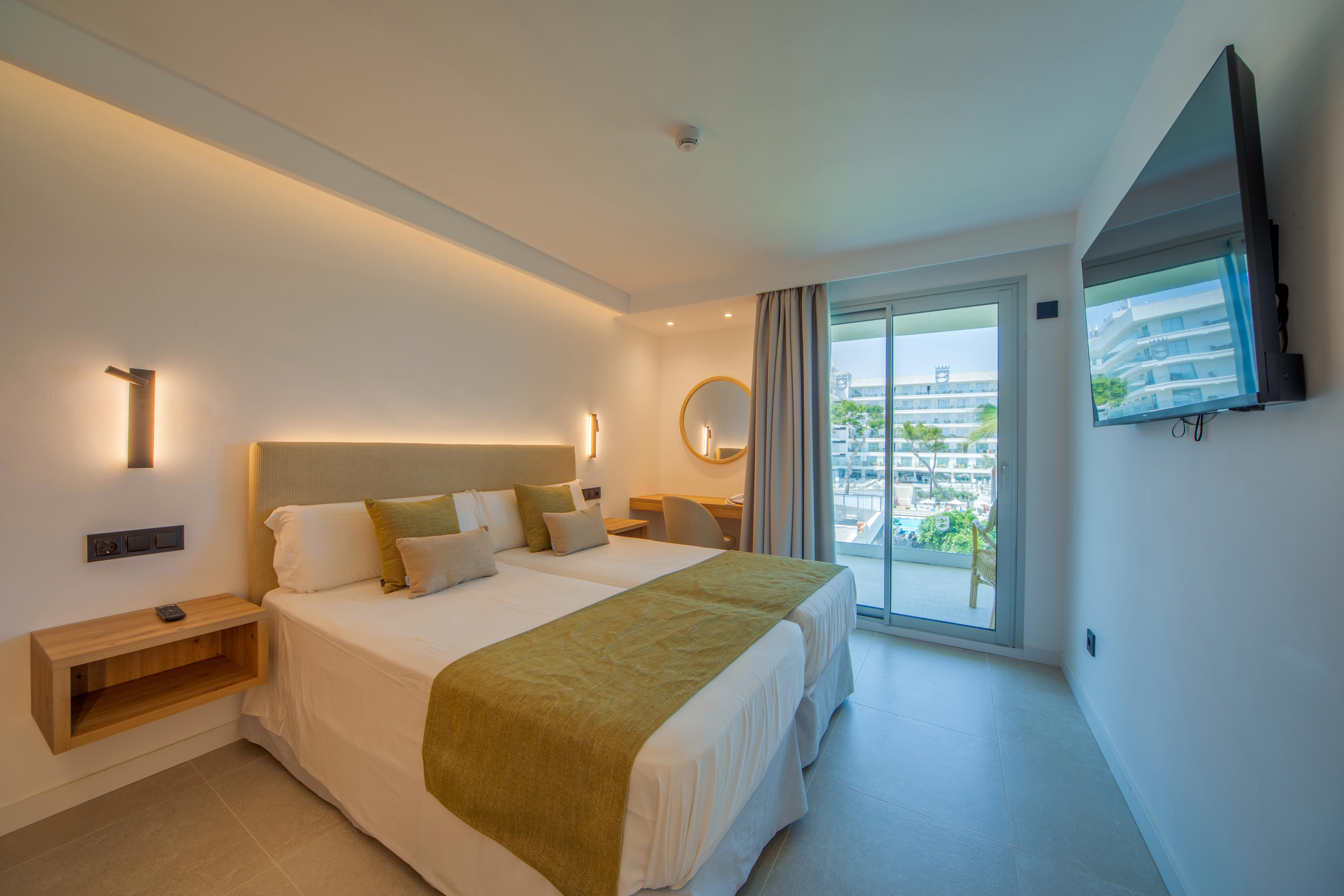 Apartment Side Sea View