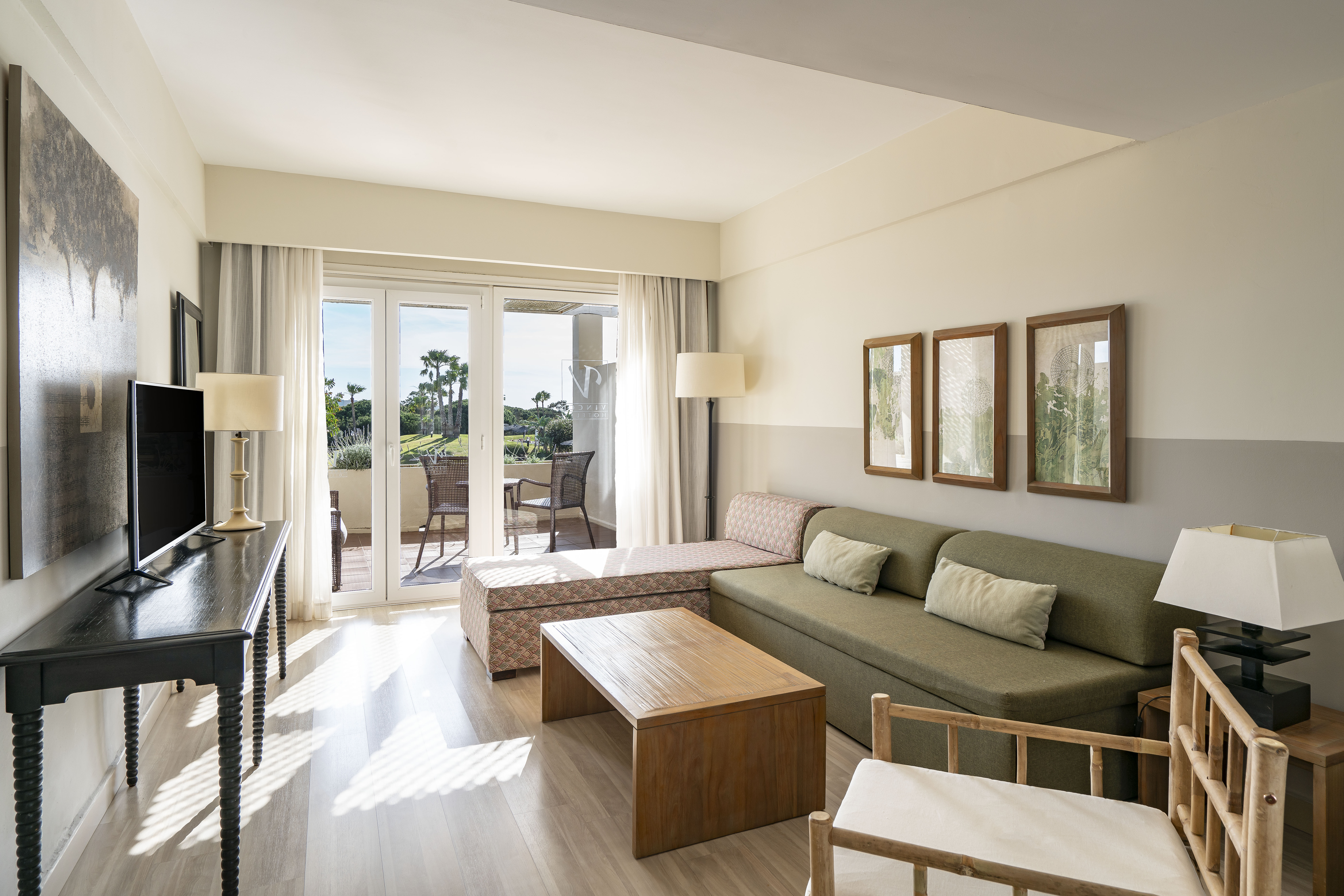 Junior Suite Pool View