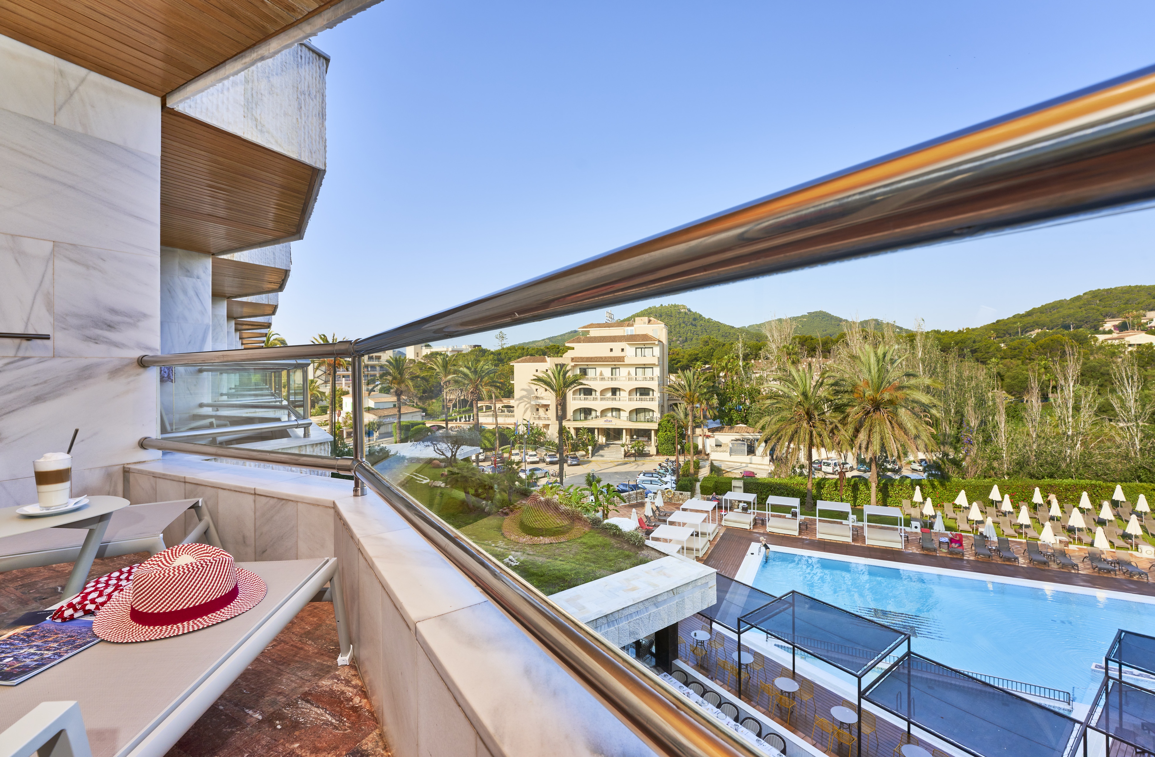 Double Single Pool View