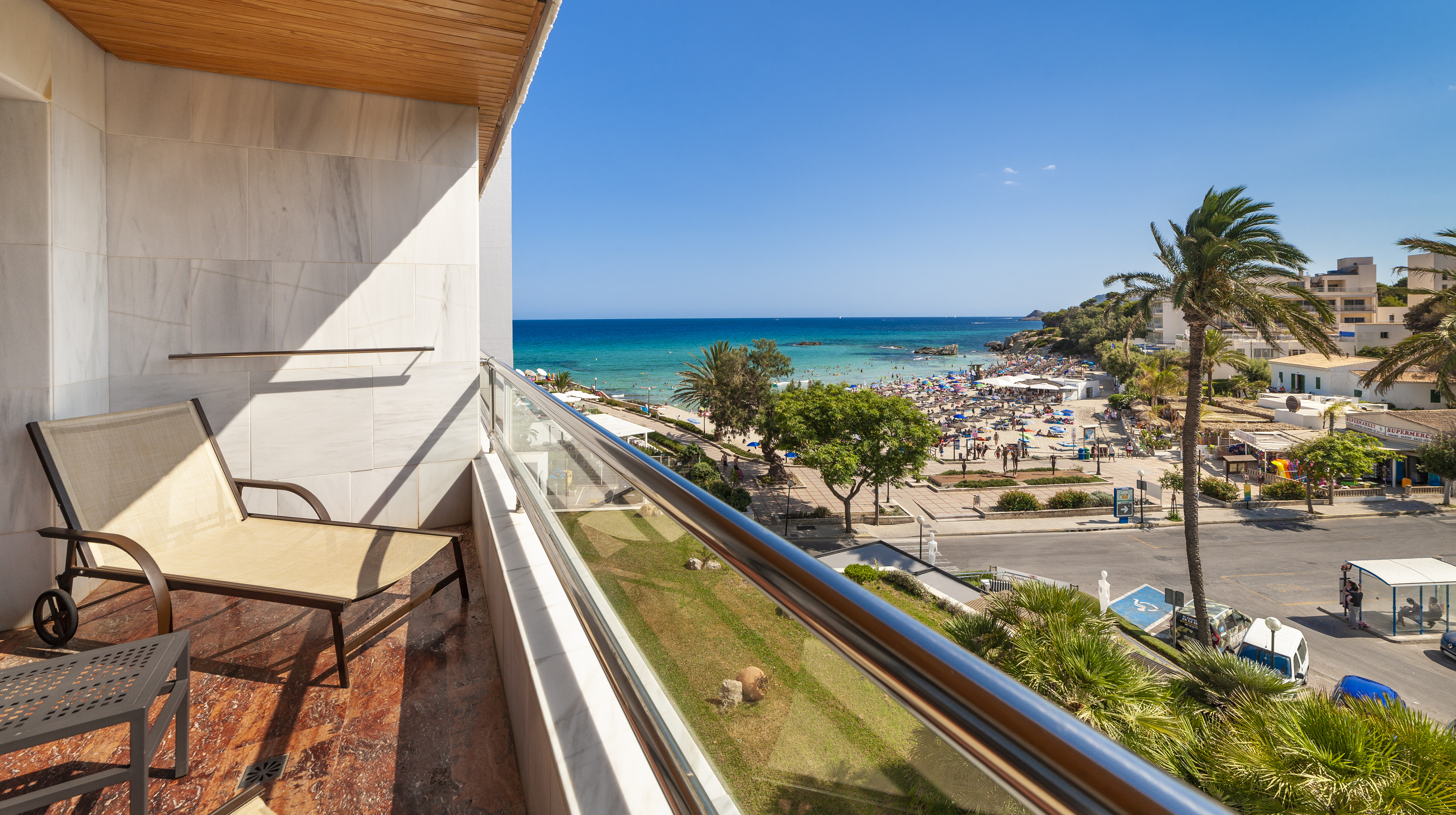 Junior Suite Sea View with Balcony