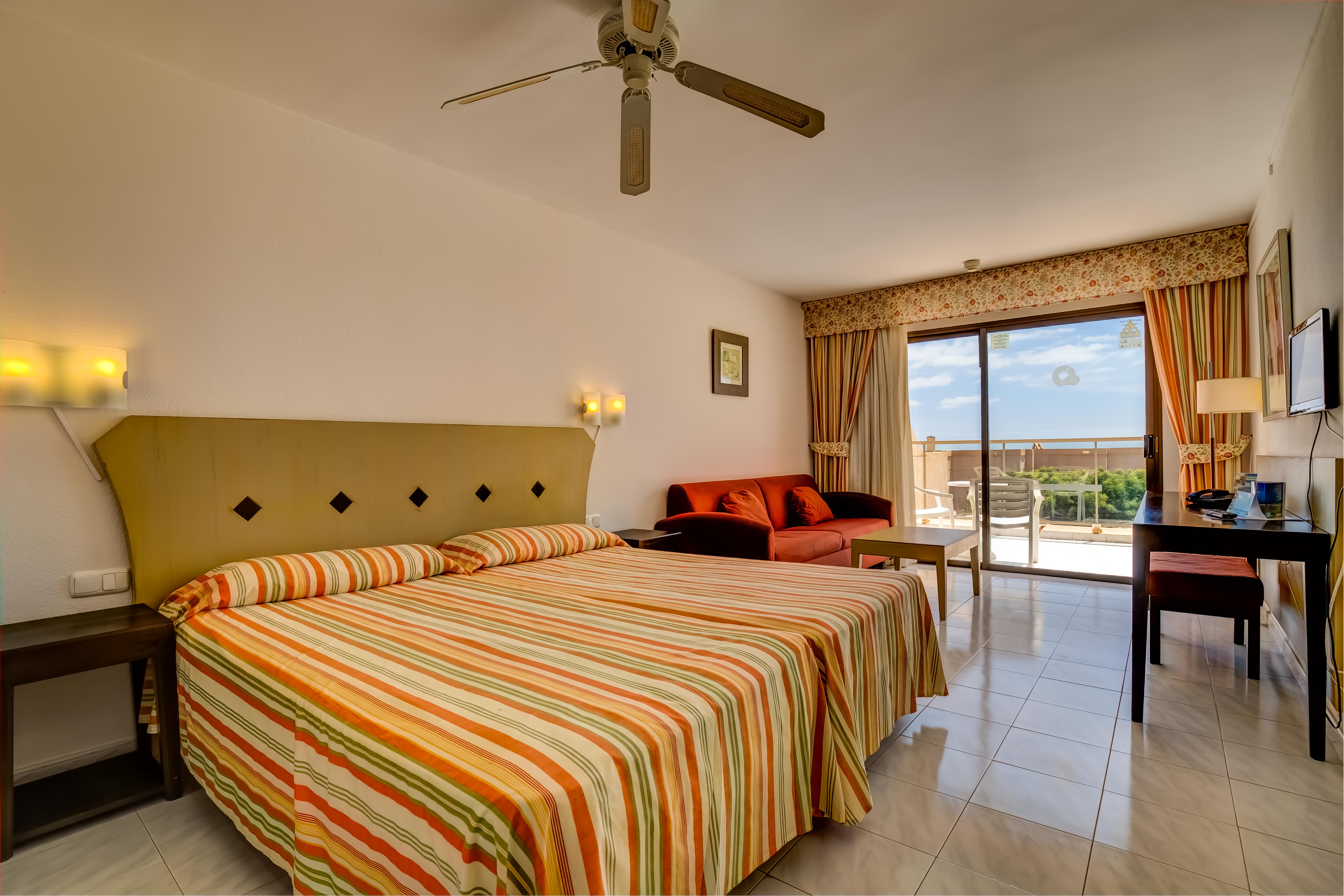 Double or Twin Standard