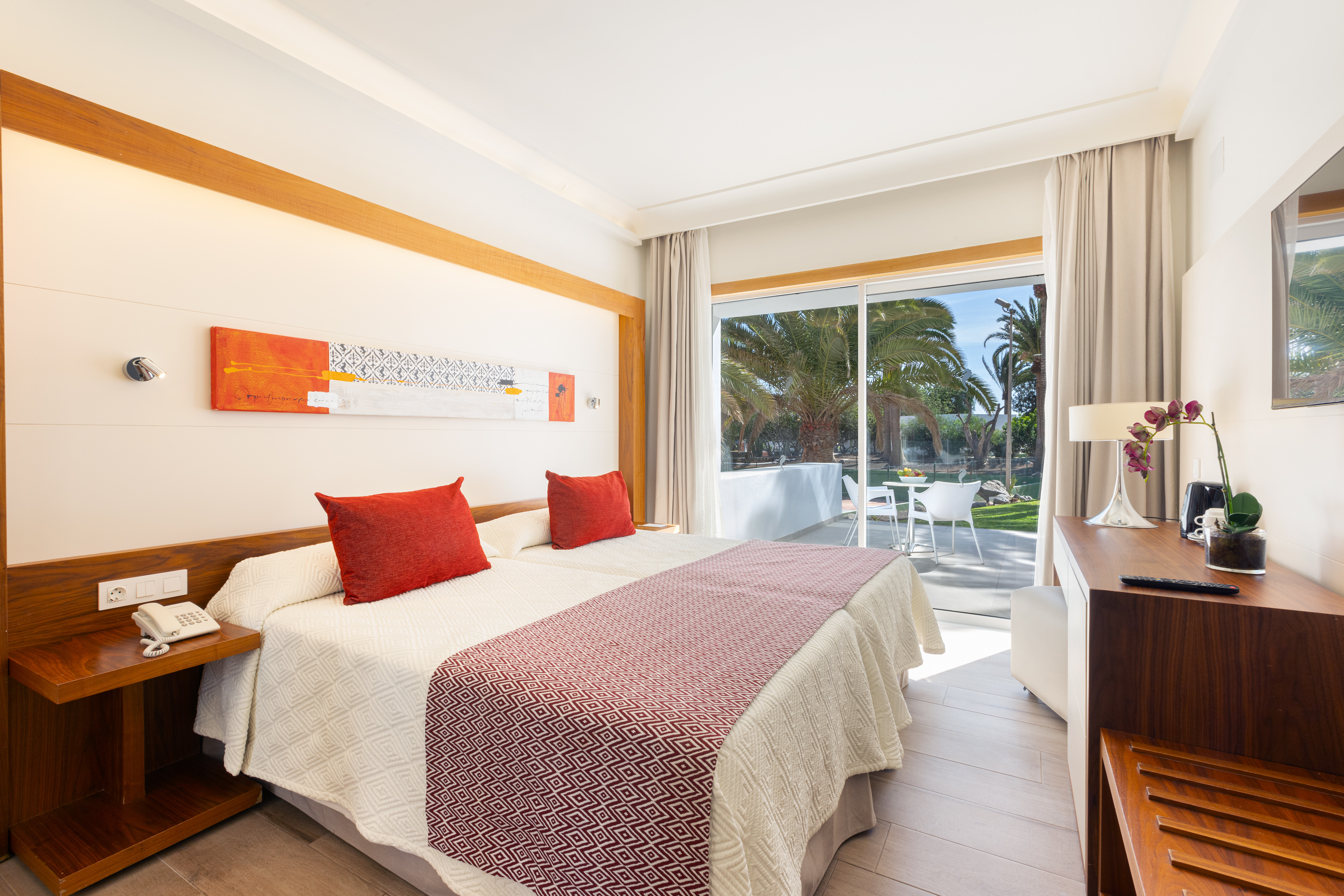 Double or Twin Standard