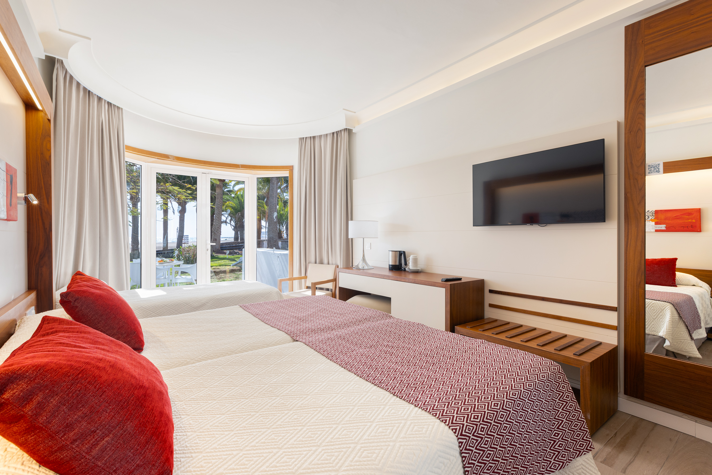 Double or Twin Standard