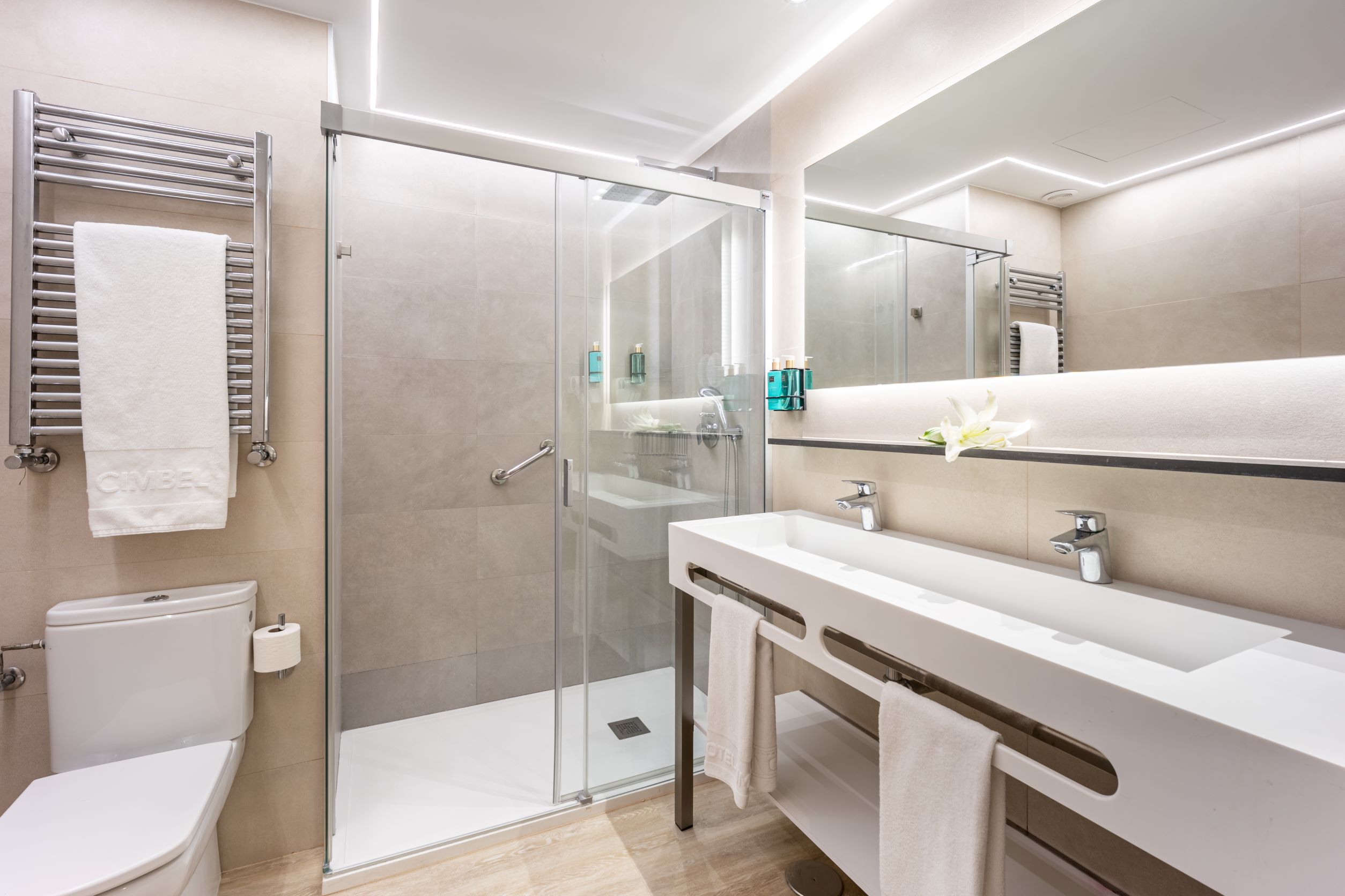 Double or Twin with Private Pool