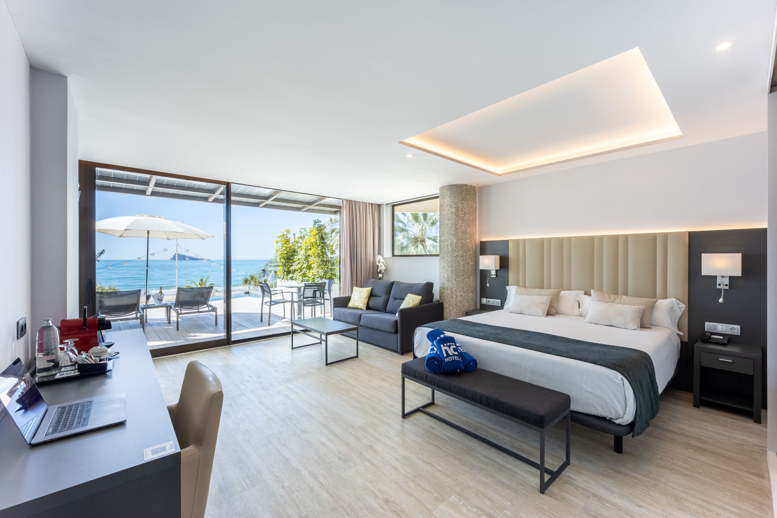 Double or Twin with Private Pool