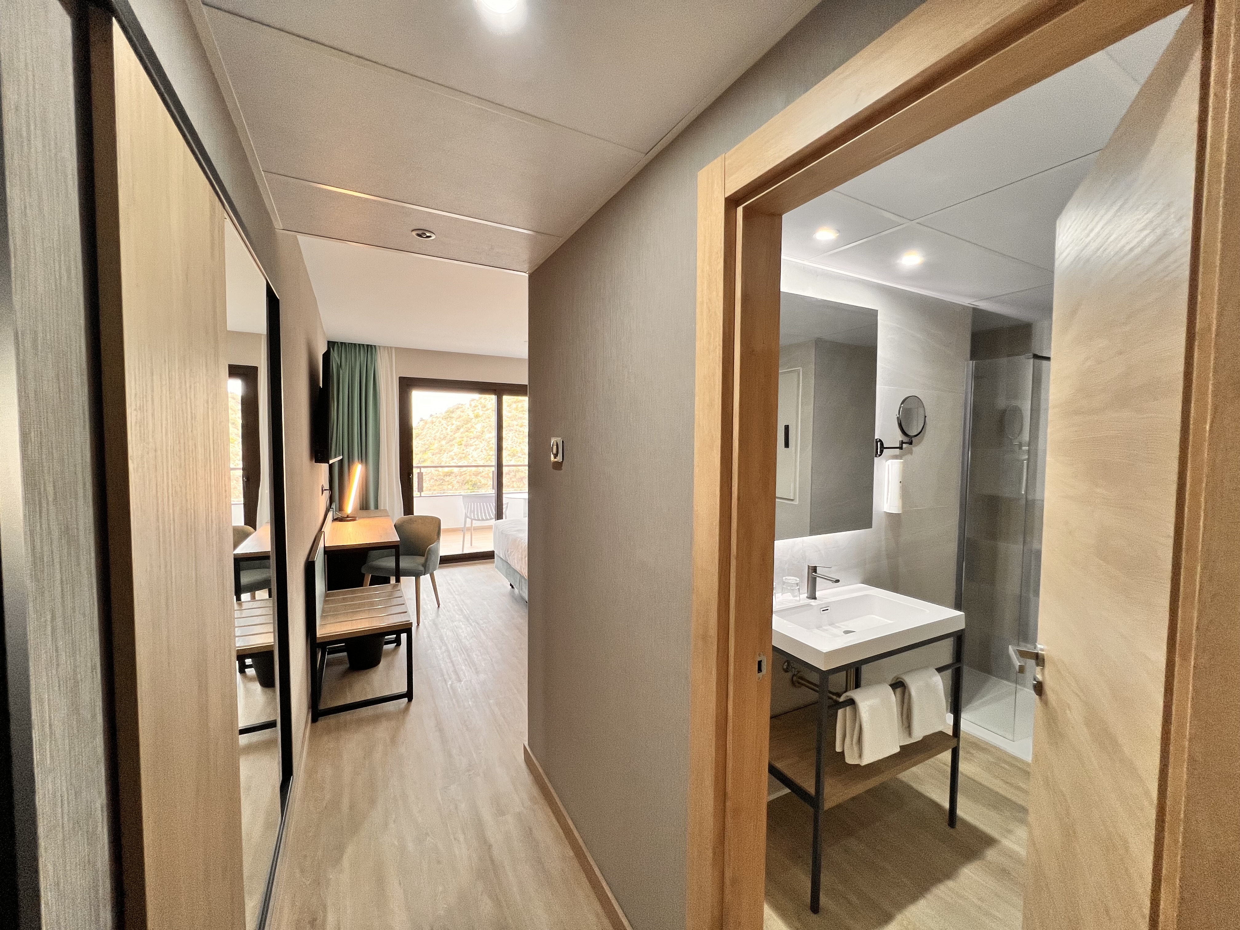 Double or Twin Superior Sea View