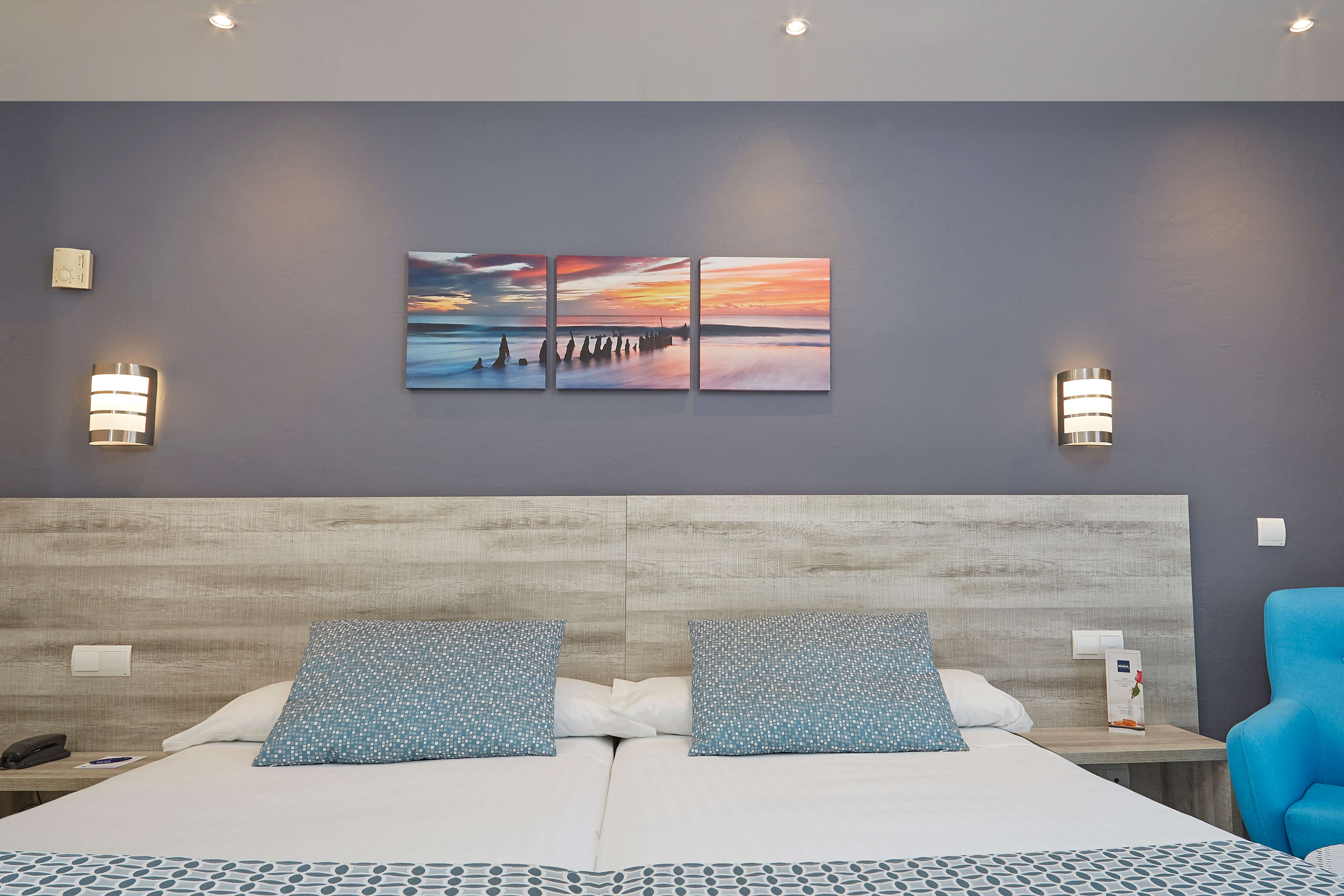 Double or Twin Standard