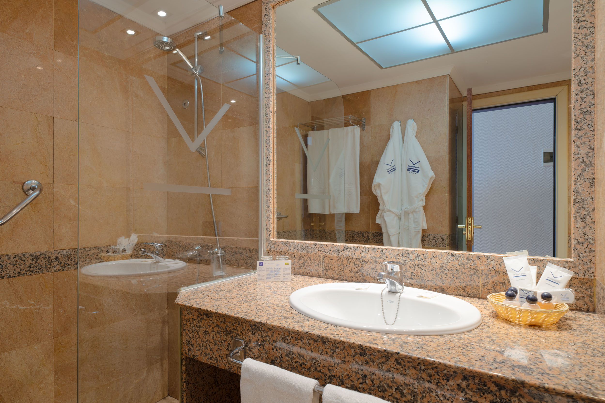 Double Single Superior