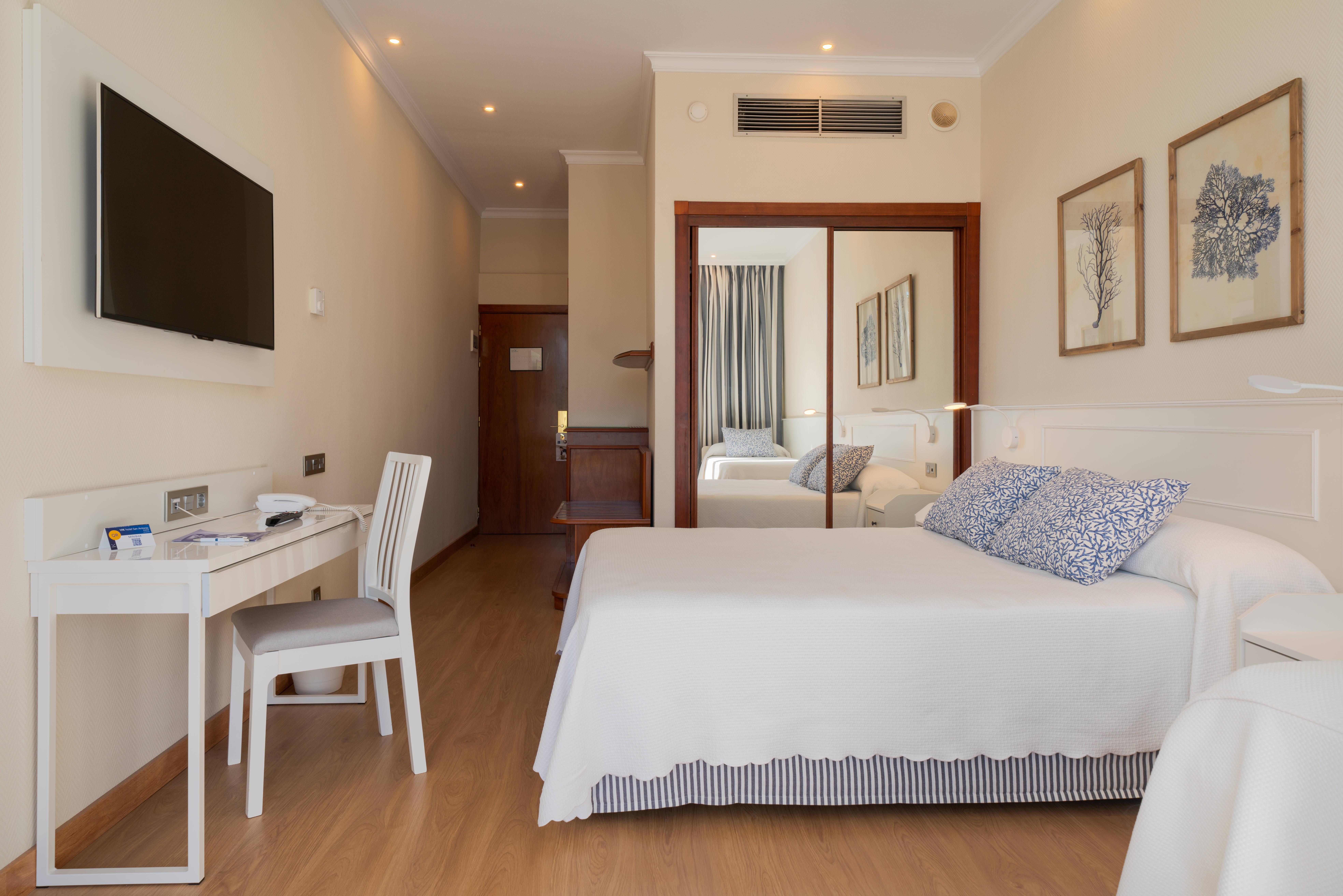 Family Room Garden View