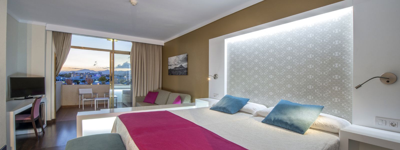 Double Single Superior Sea View