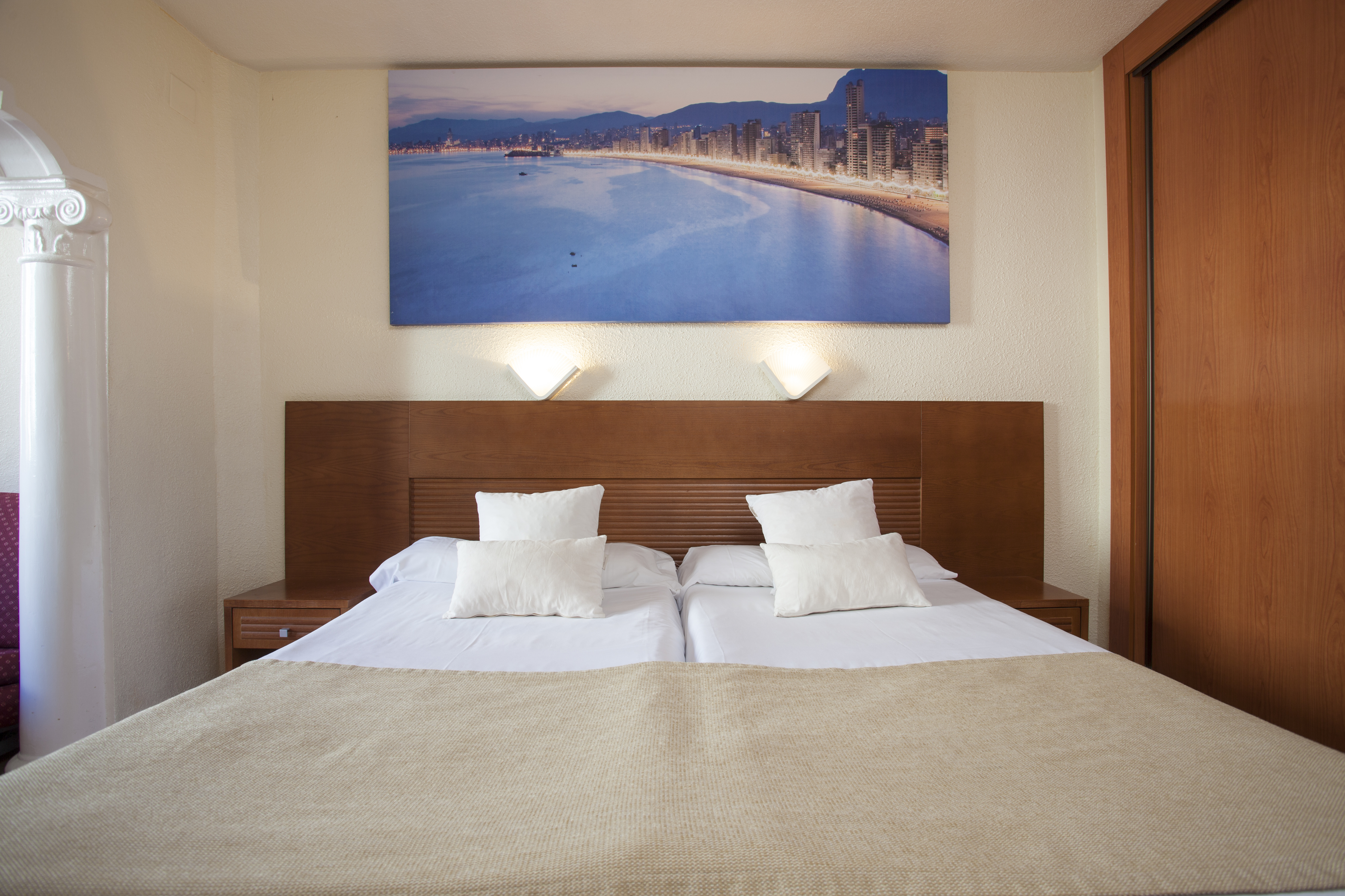 Double or Twin Standard