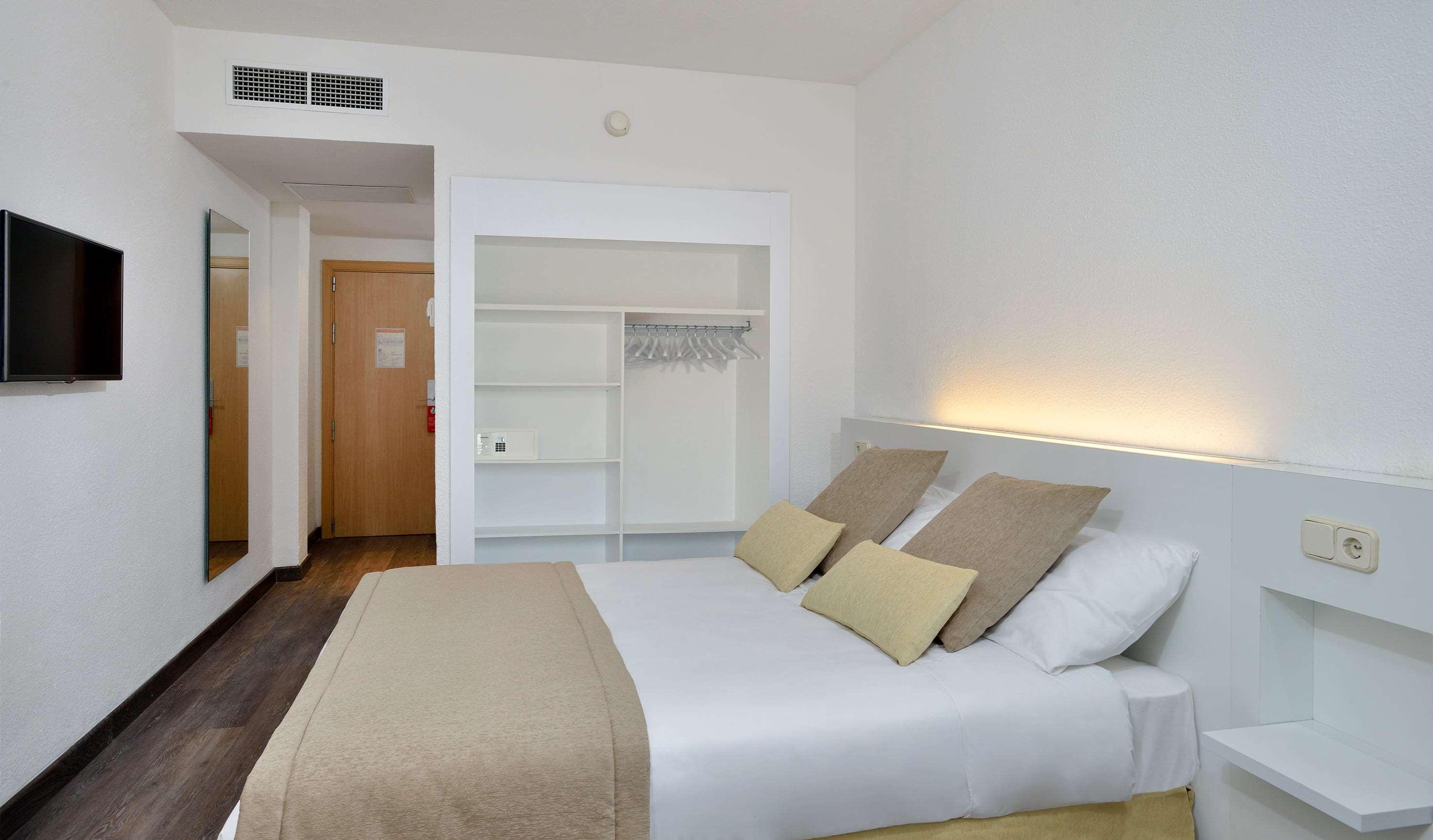 Double or Twin Connecting Room