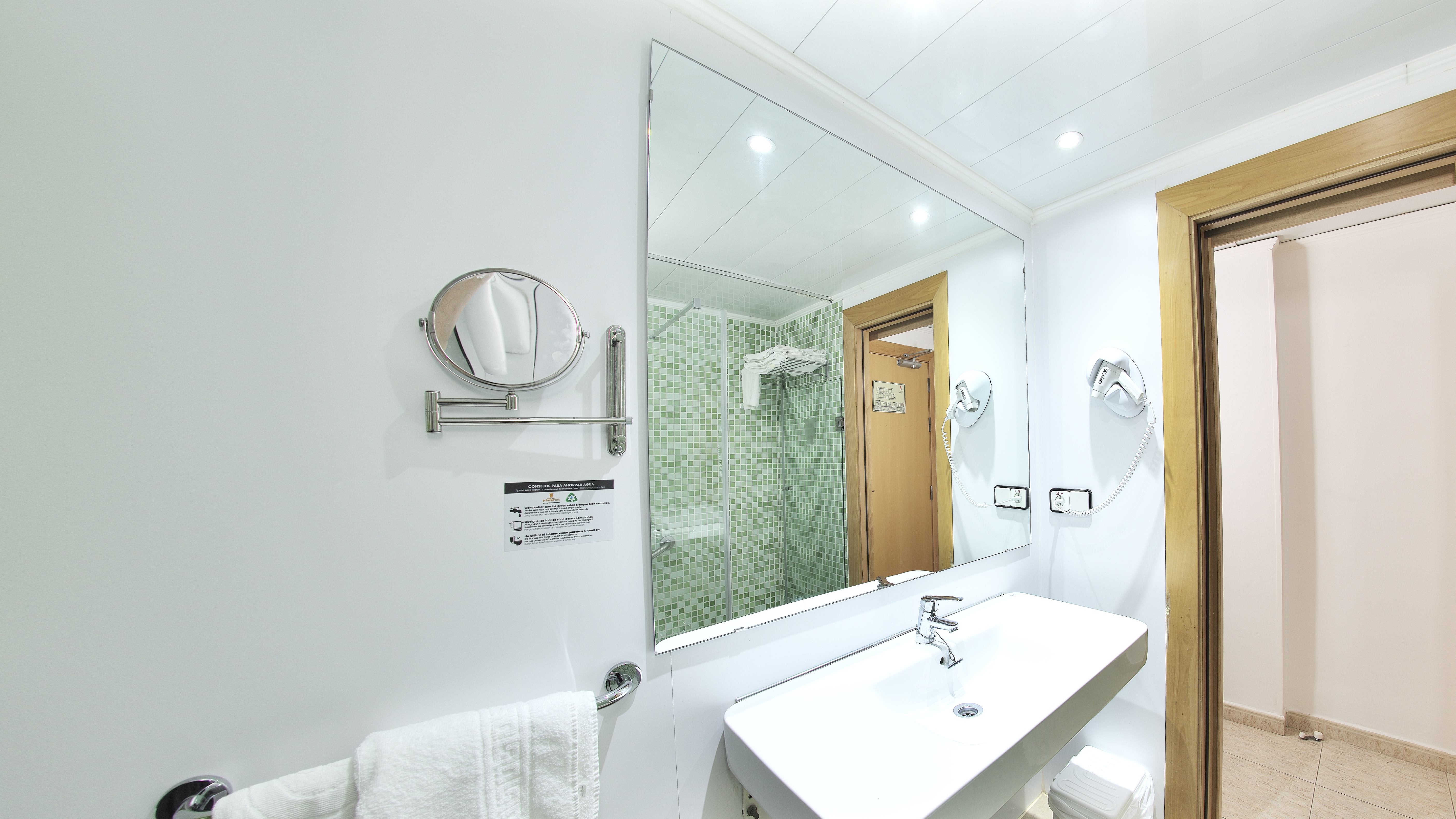 Double or Twin Standard