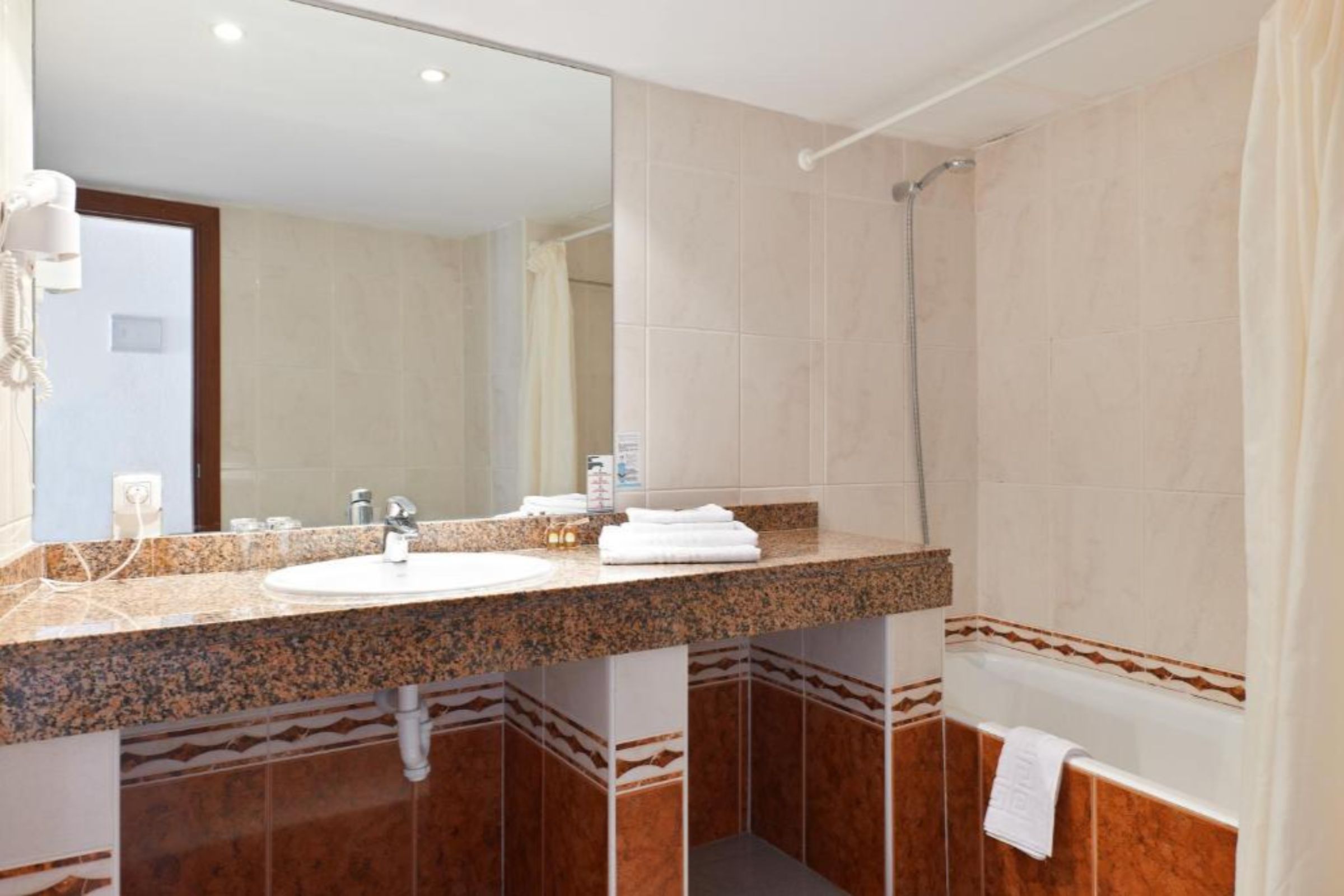 Double or Twin Without Balcony