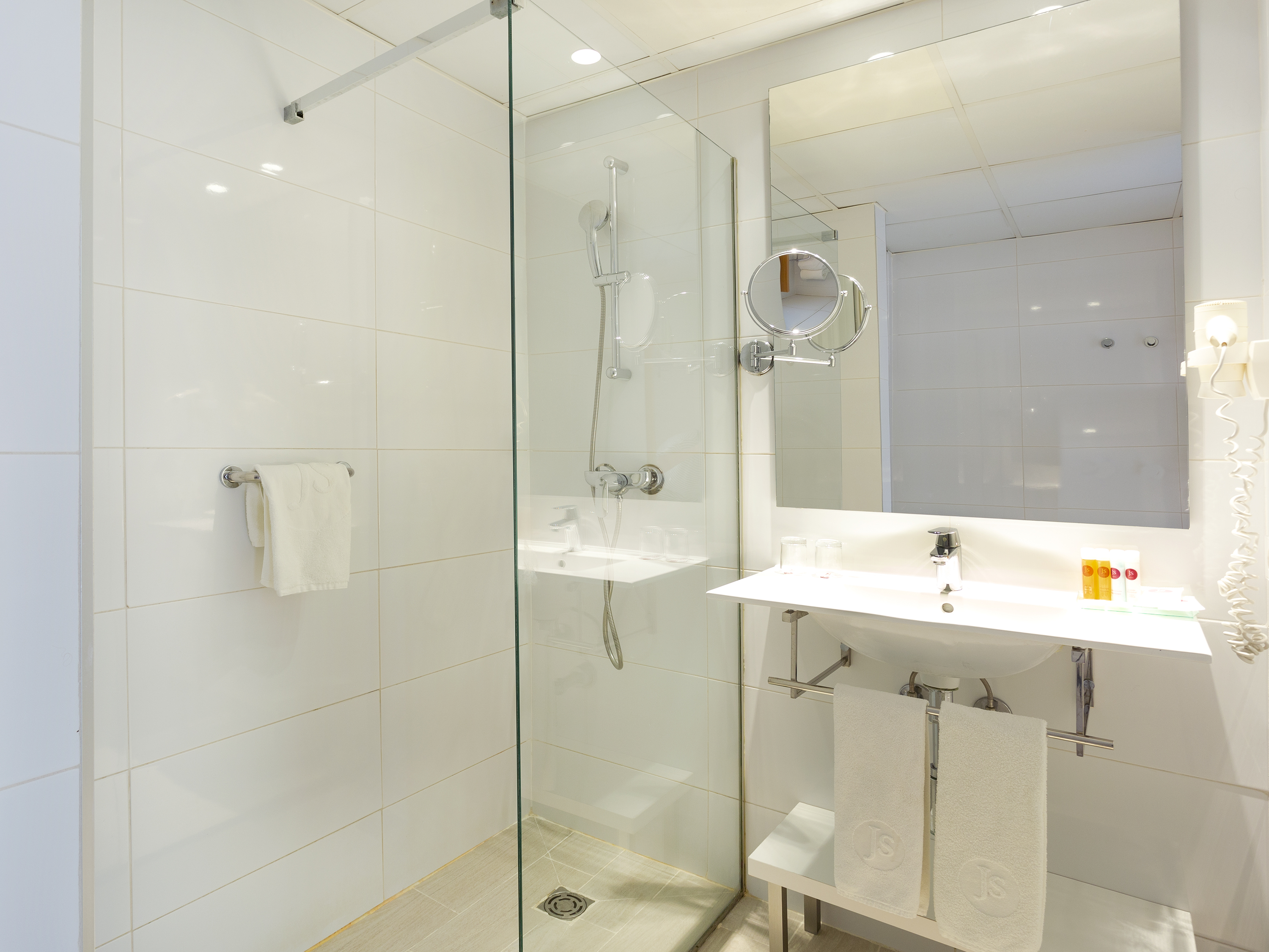 Junior Suite with Balcony