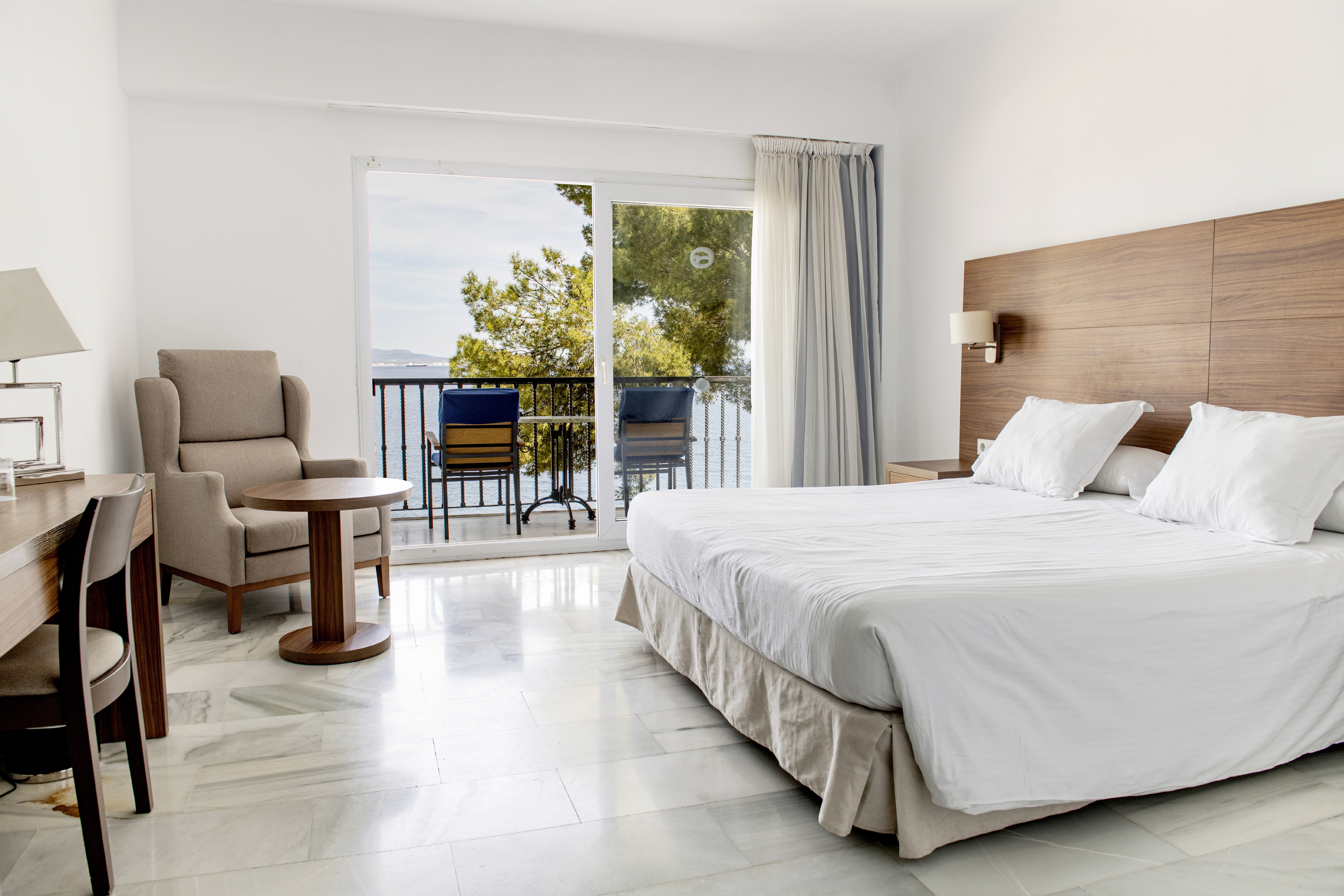 Double or Twin Sea View