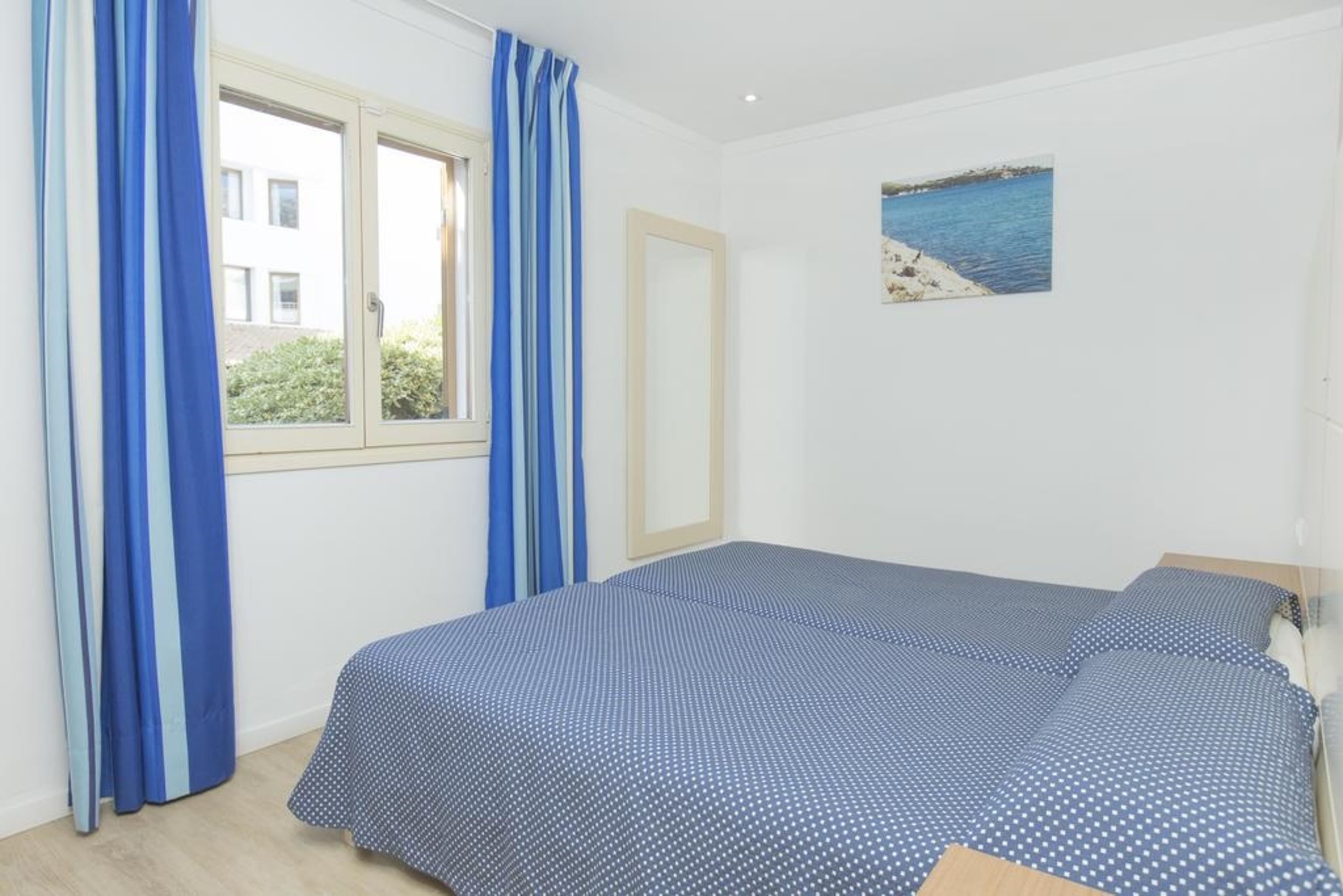 Apartment Capacity 1