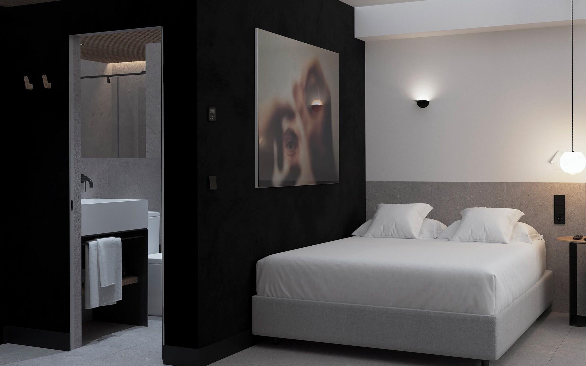 Double Queen Size Bed