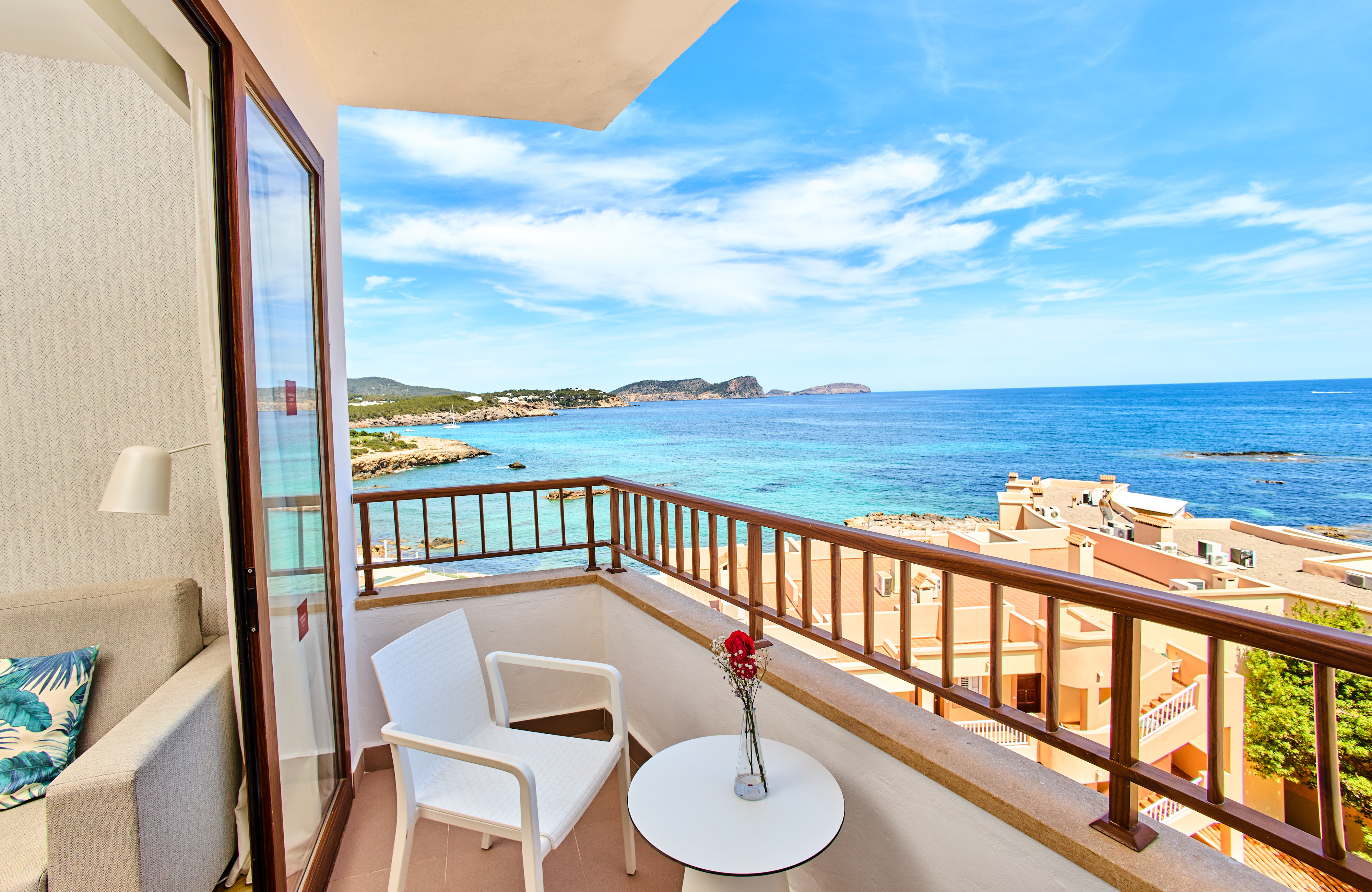 Quadruple Deluxe Sea View