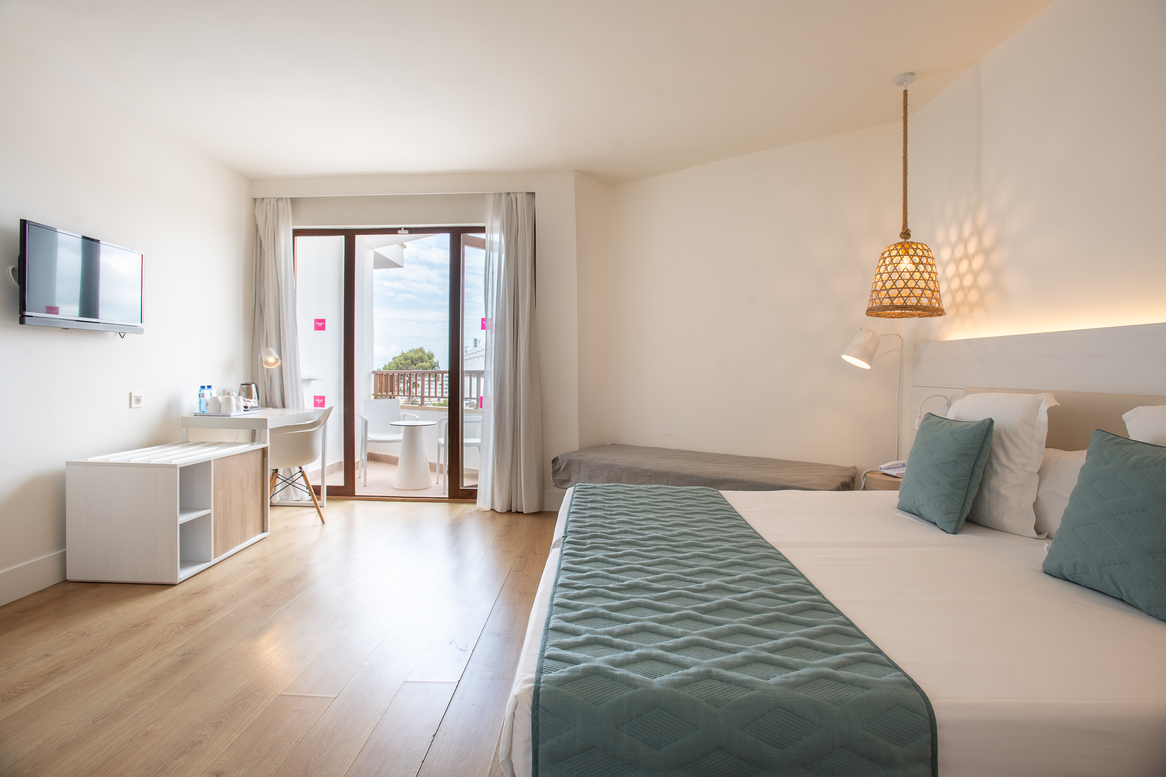 Triple Superior Sea View