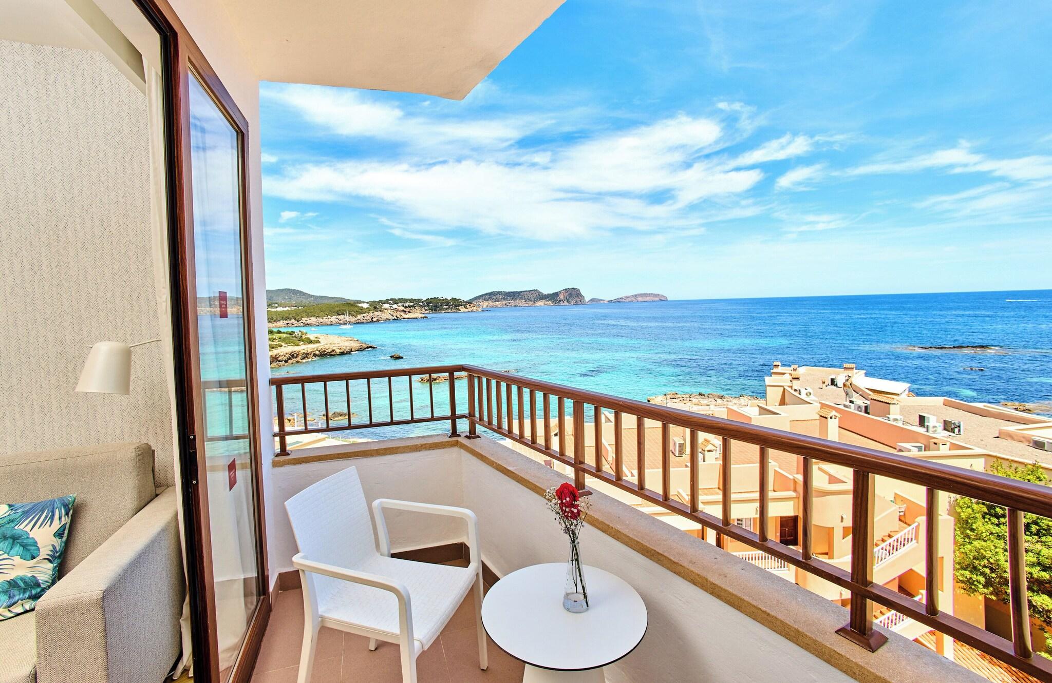 Twin Deluxe Sea View