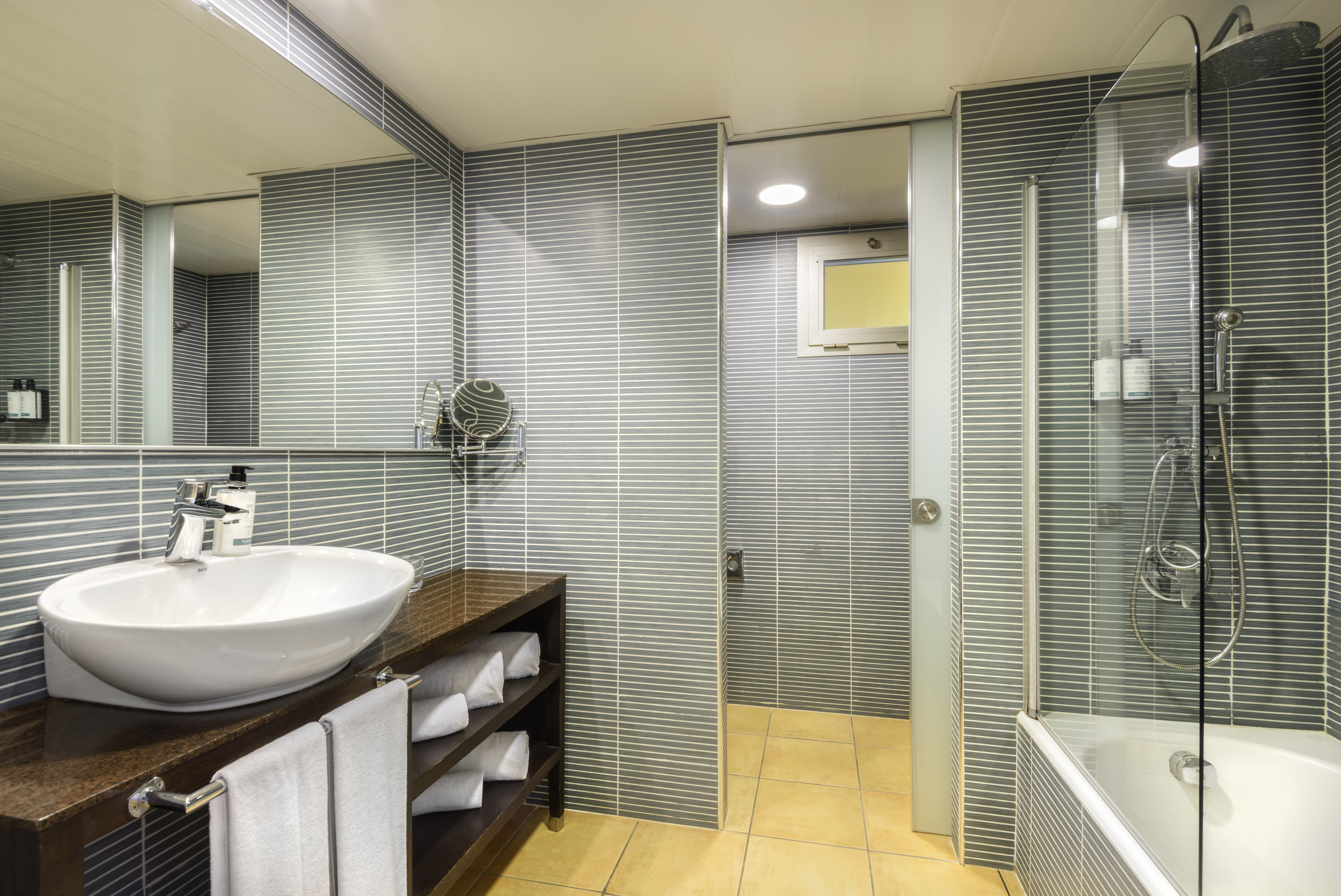 Double or Twin Deluxe