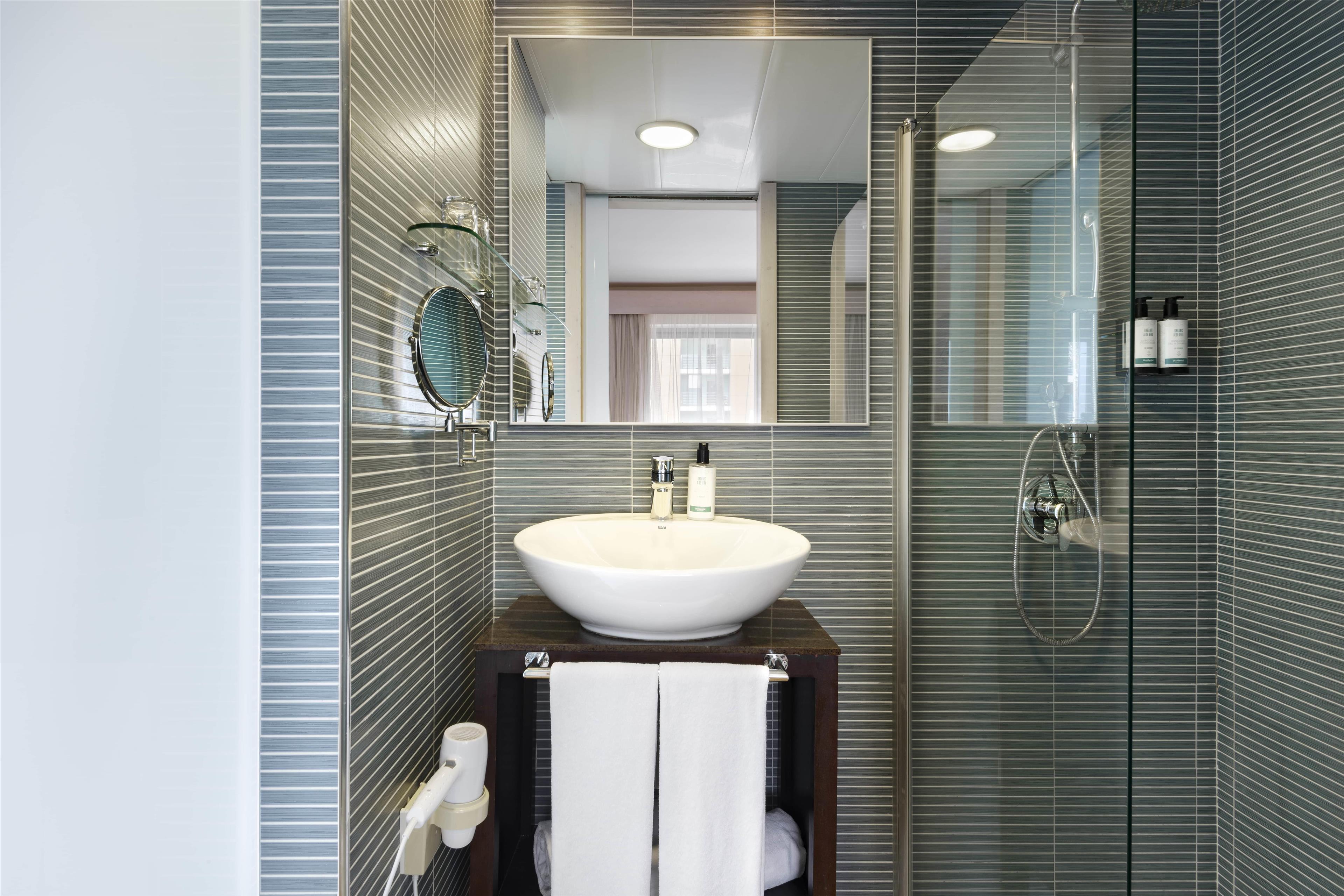 Double or Twin Deluxe