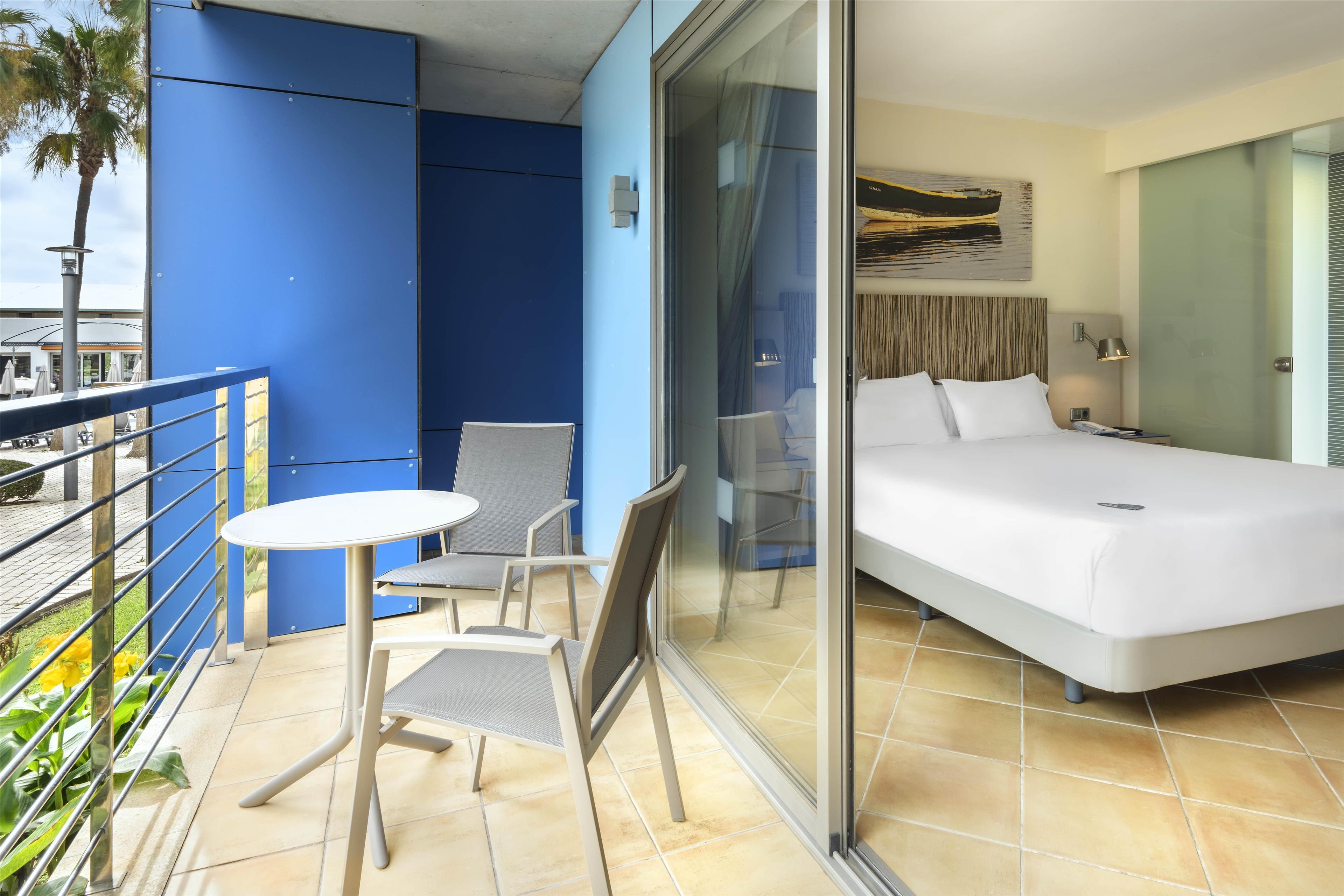 Double or Twin Deluxe