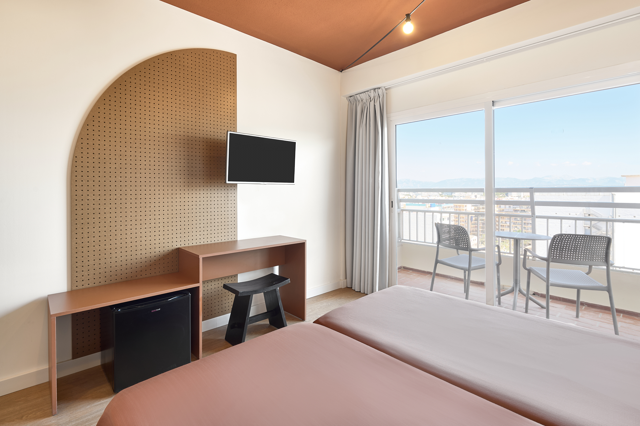 Double or Twin Capacity 2