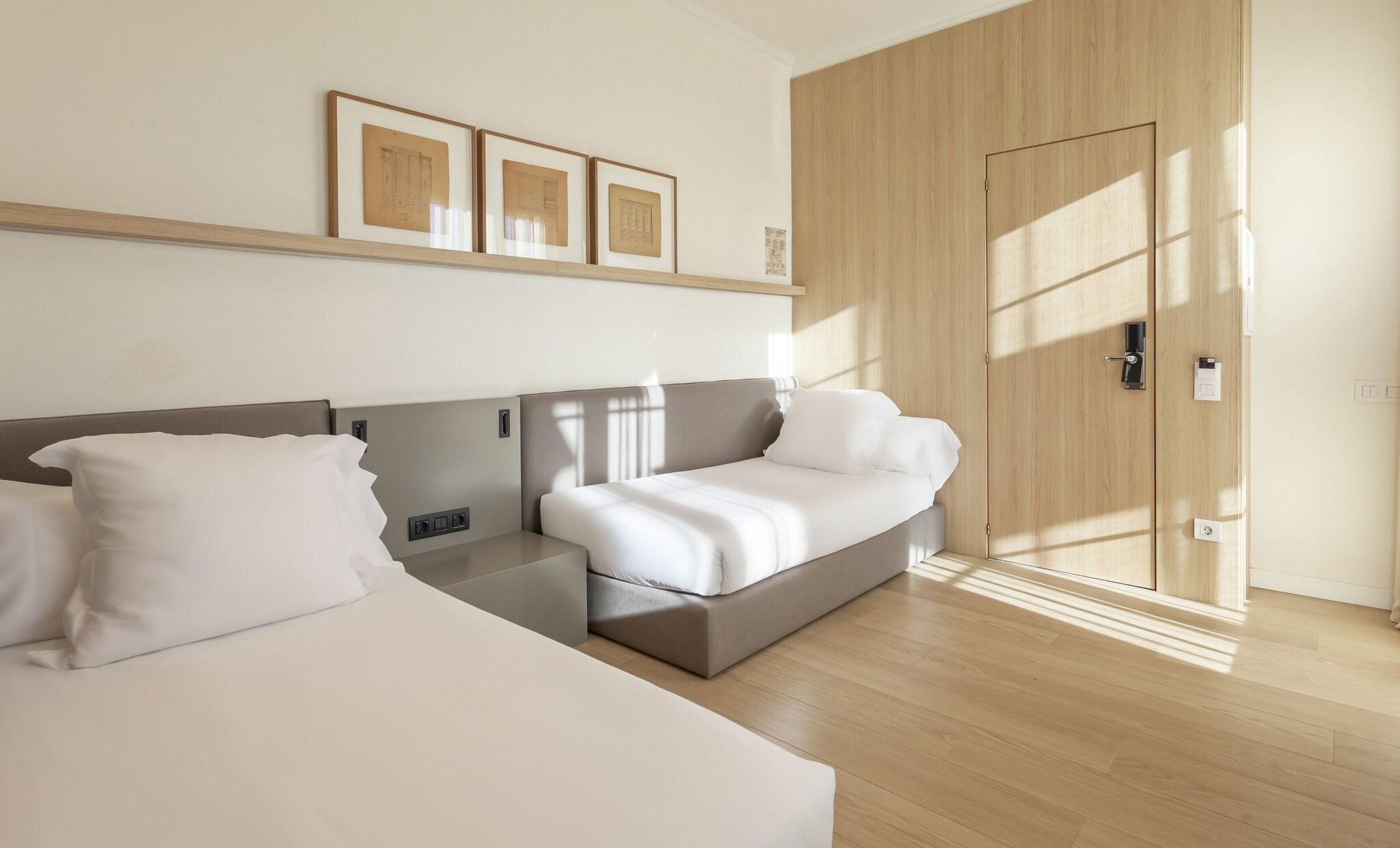 Family Room Three Beds