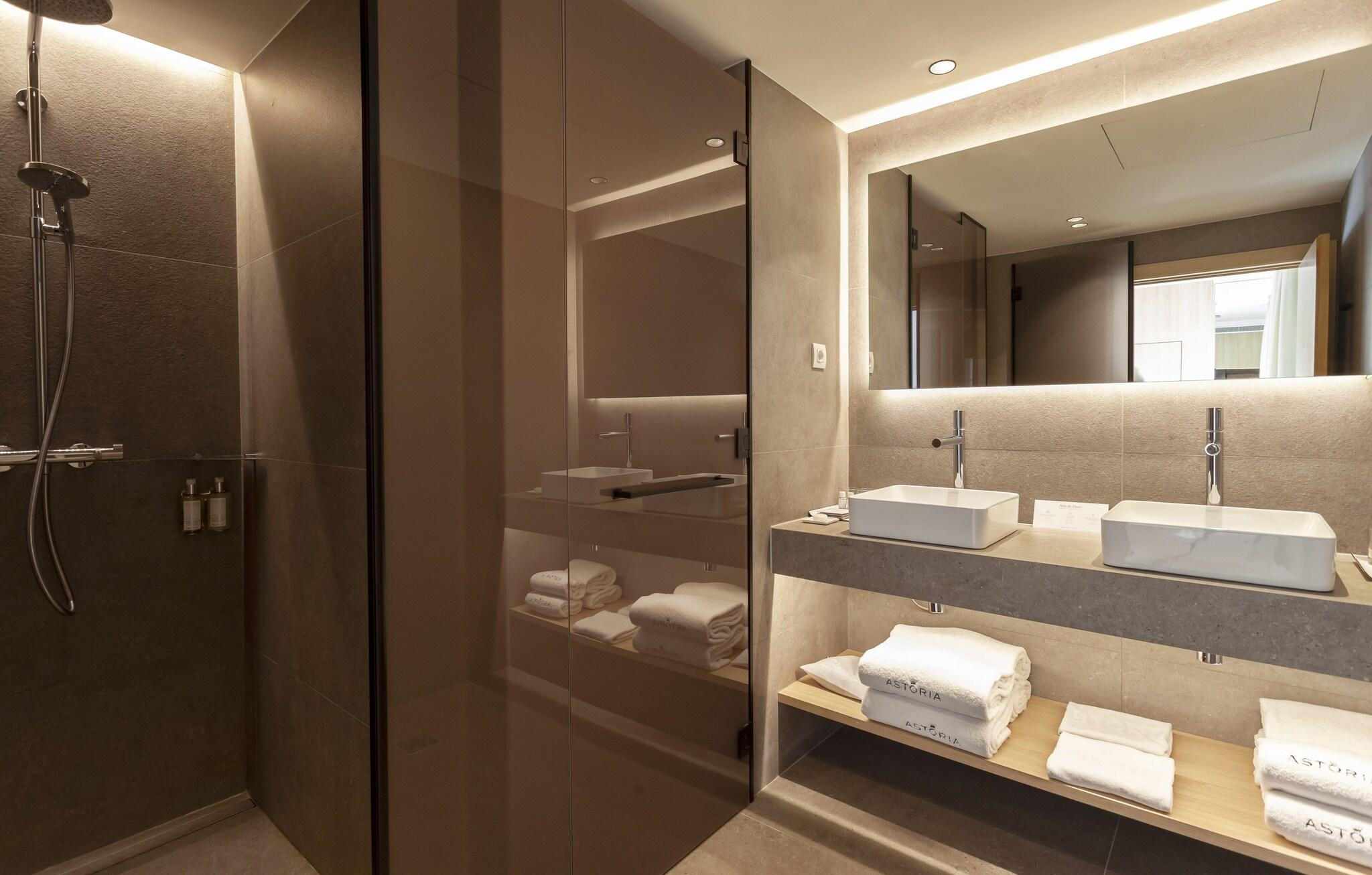 Family Room Three Beds