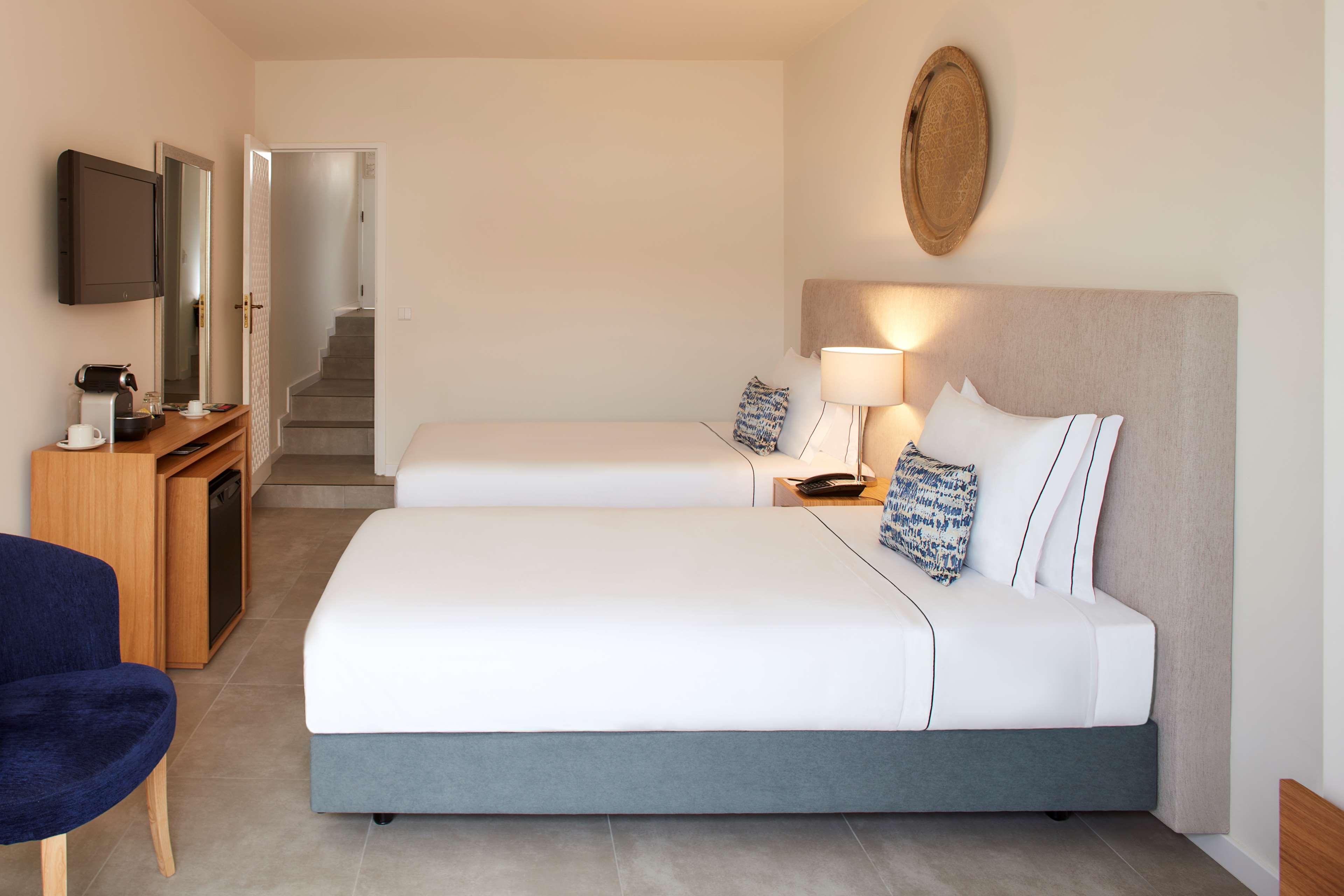 Double Single Superior Pool View