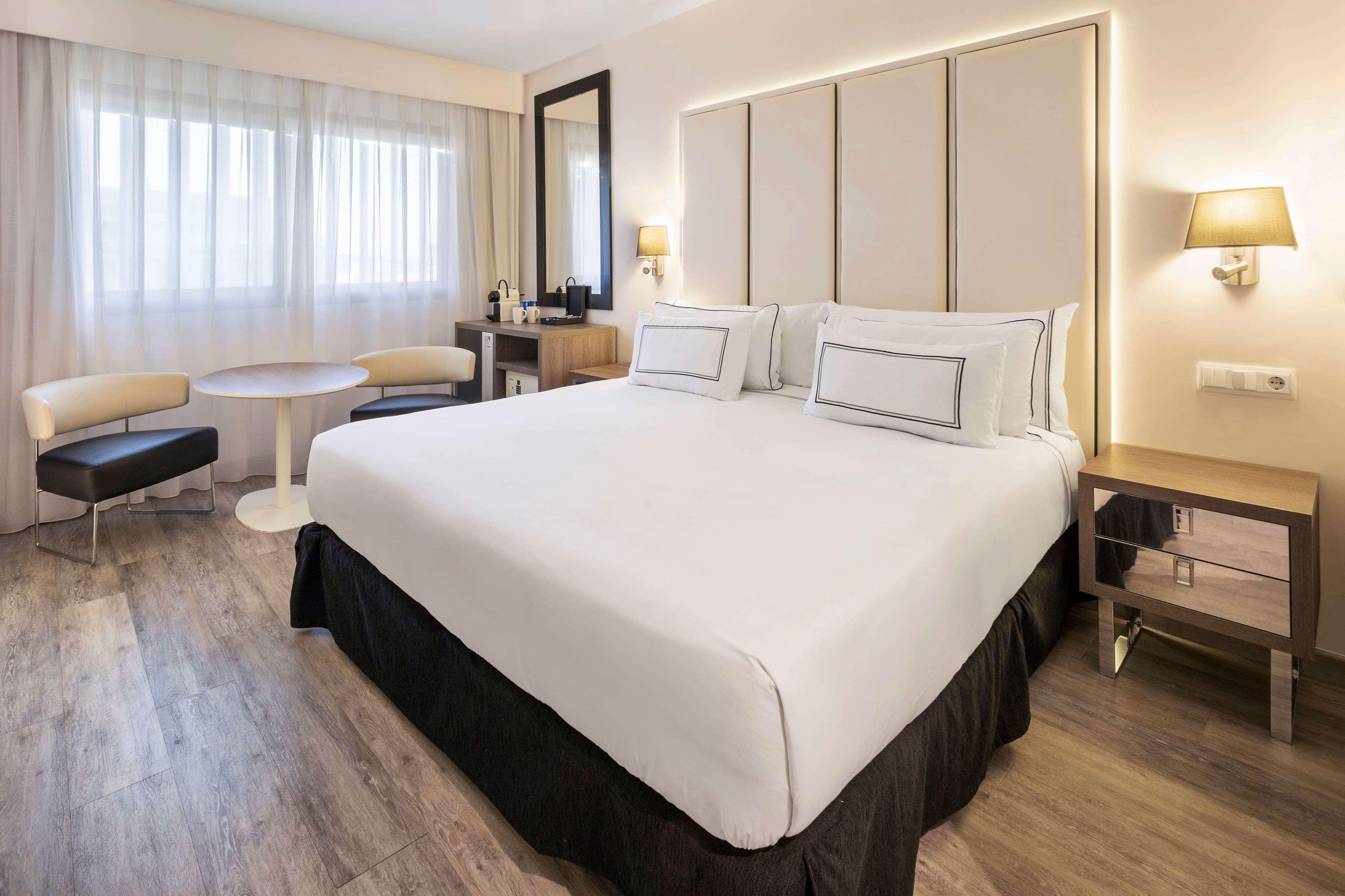 Double or Twin Standard