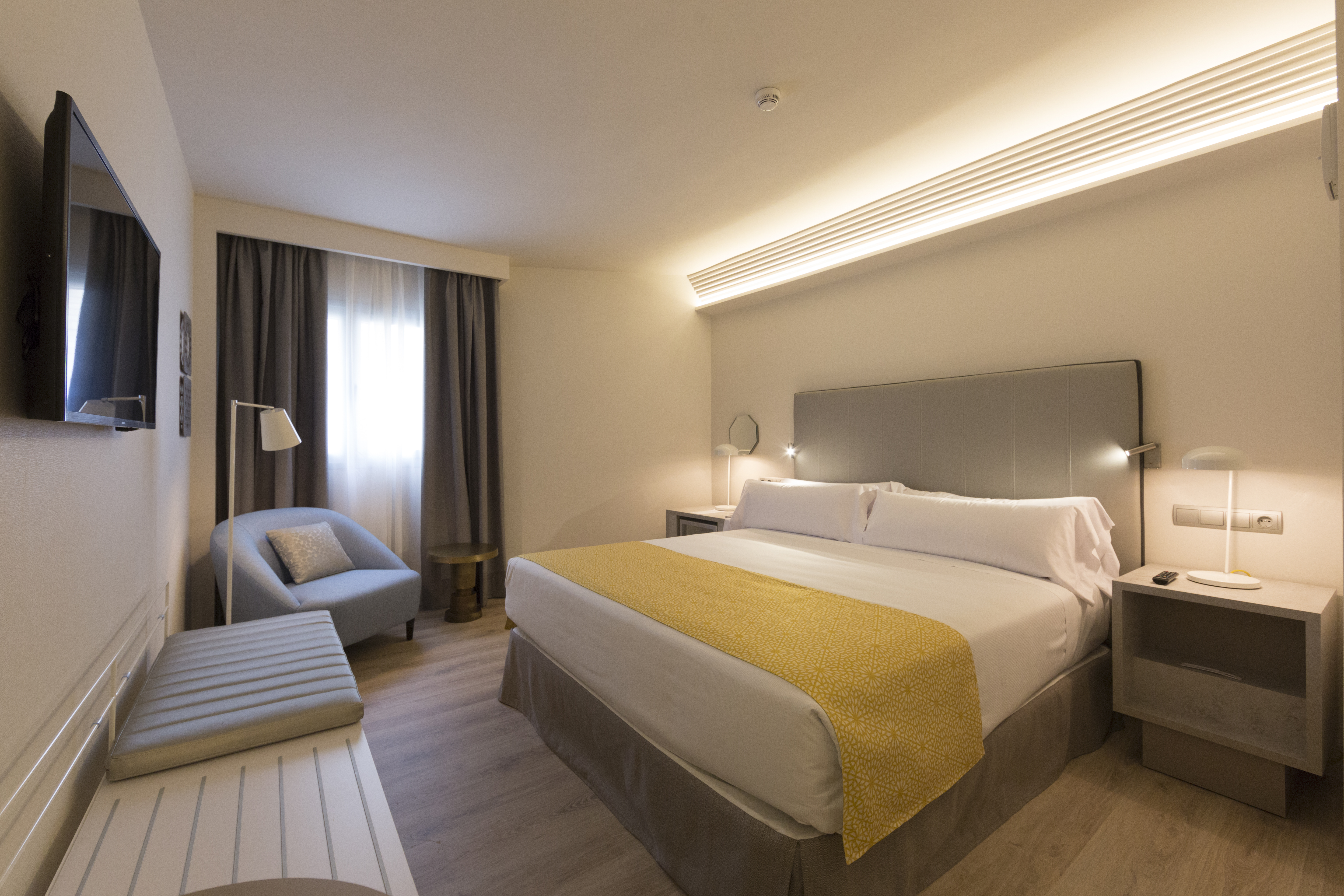 Double or Twin Standard