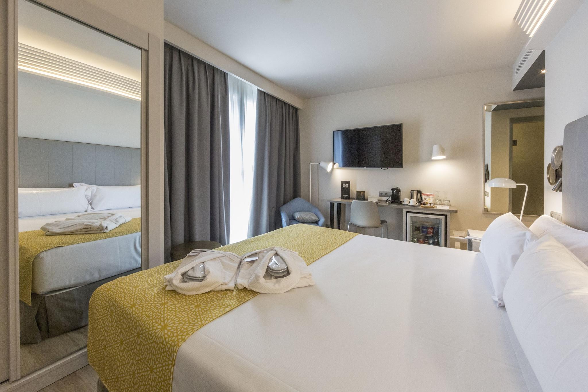 Double Queen Size Bed