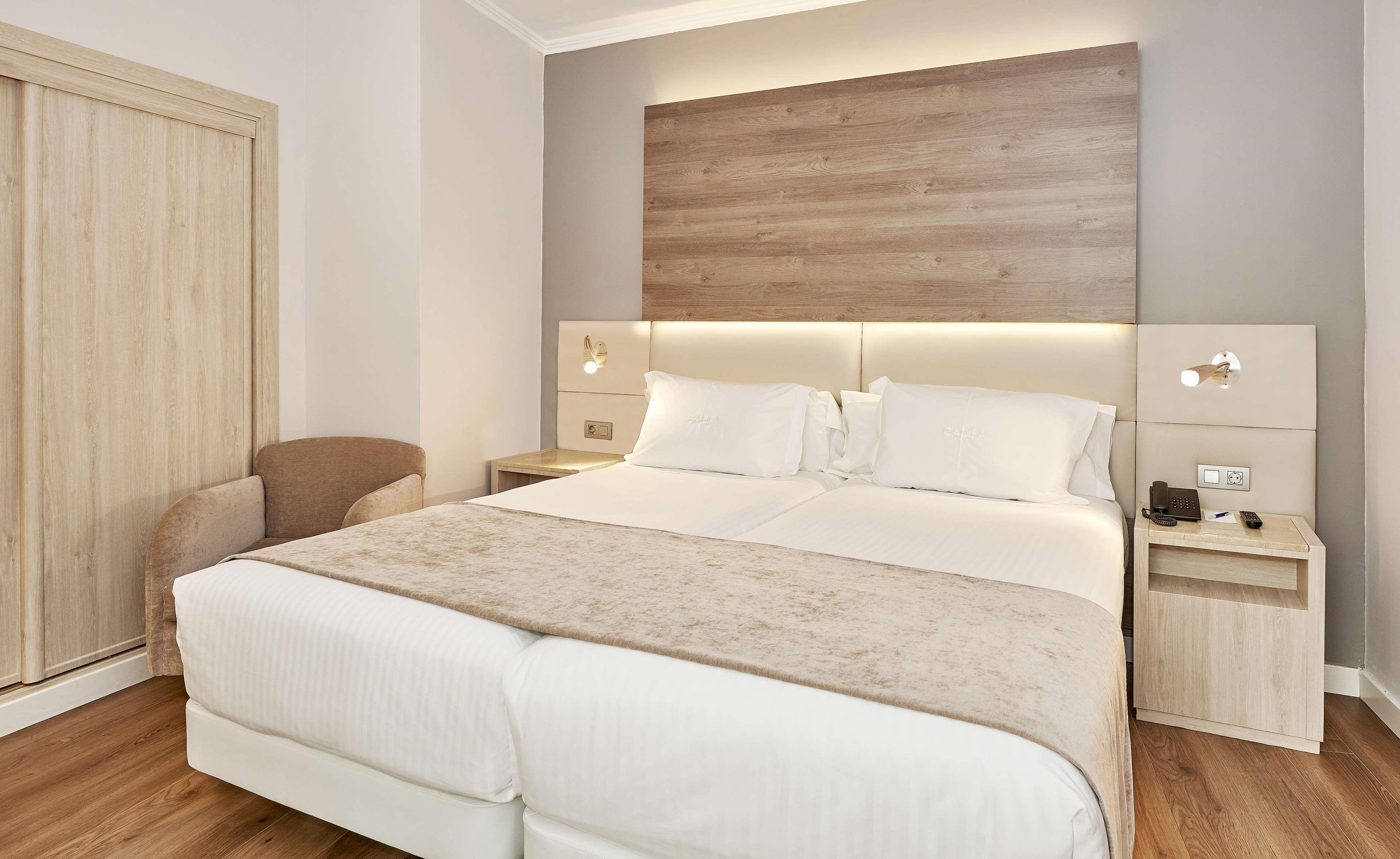 Double or Twin Standard