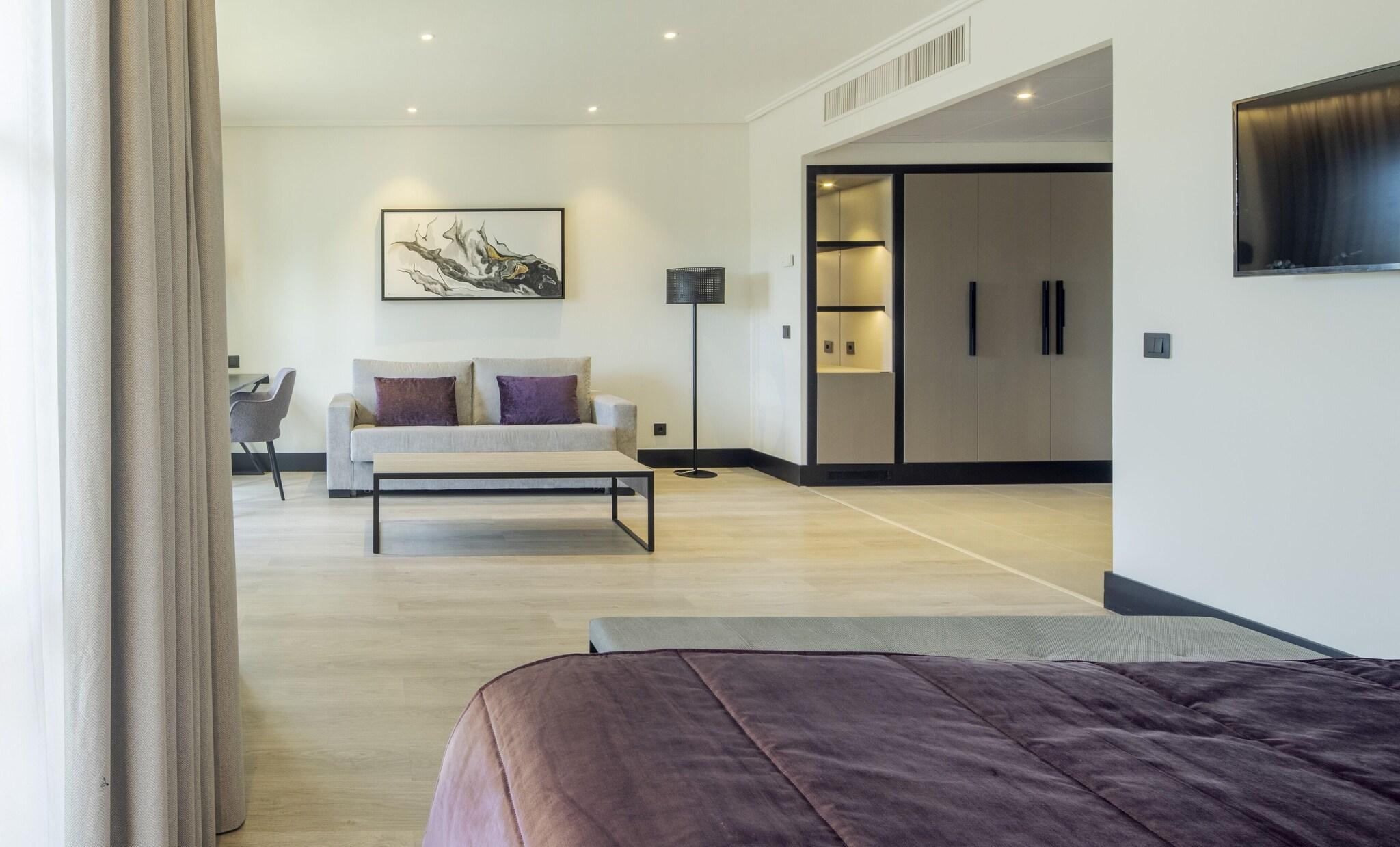 Suite Premium Queen Bed