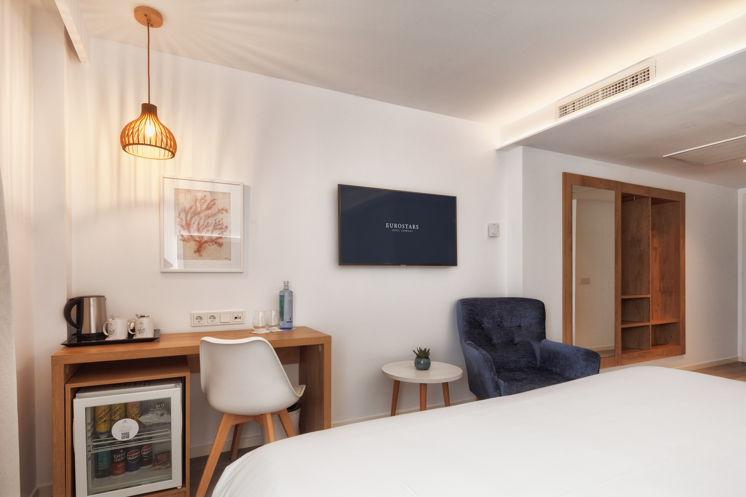 Double or Twin Deluxe with Terrace