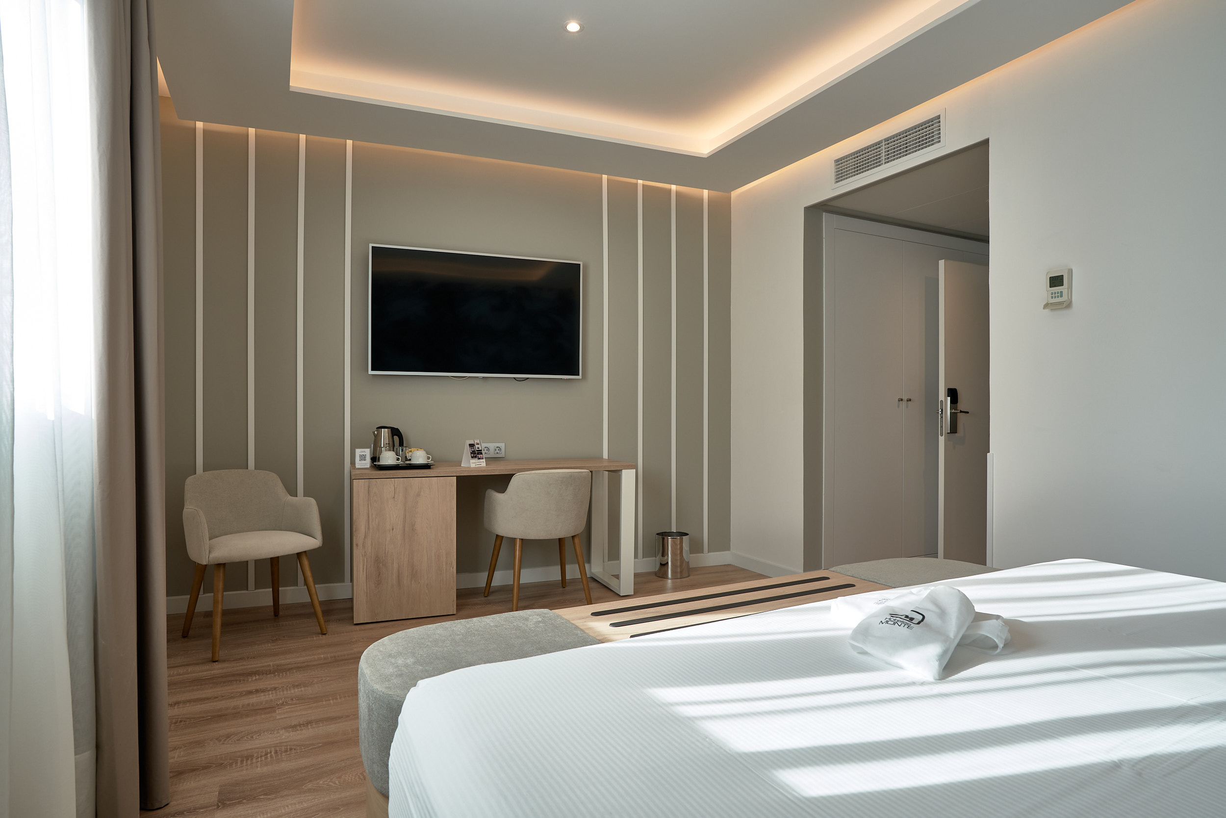 Double or Twin Standard