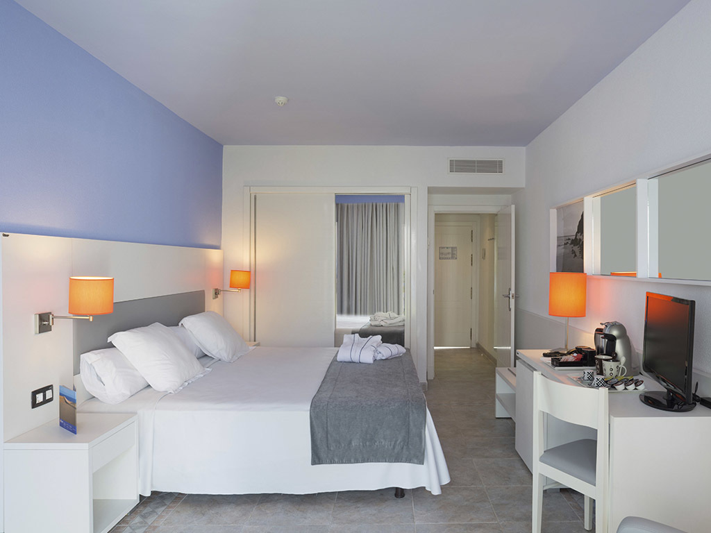 Family Room Capacity 5