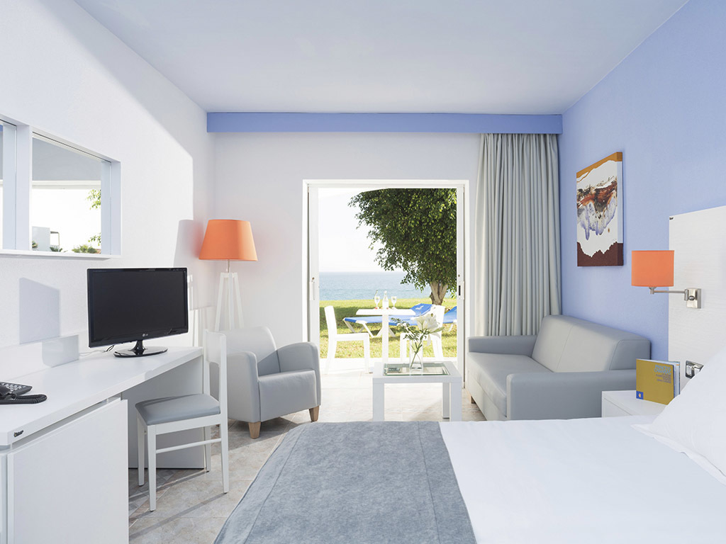 Double or Twin Capacity 4