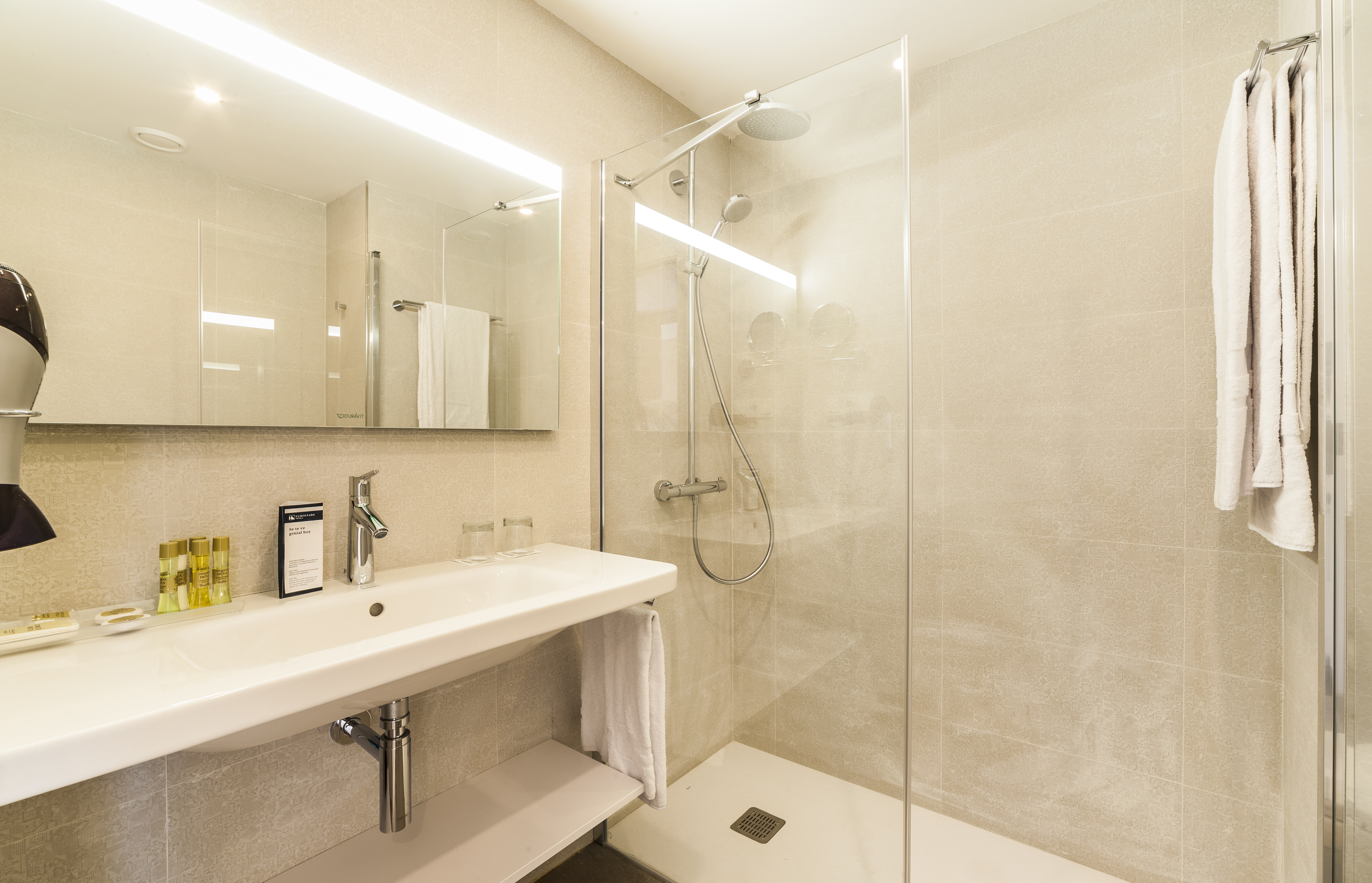 Double or Twin Standard