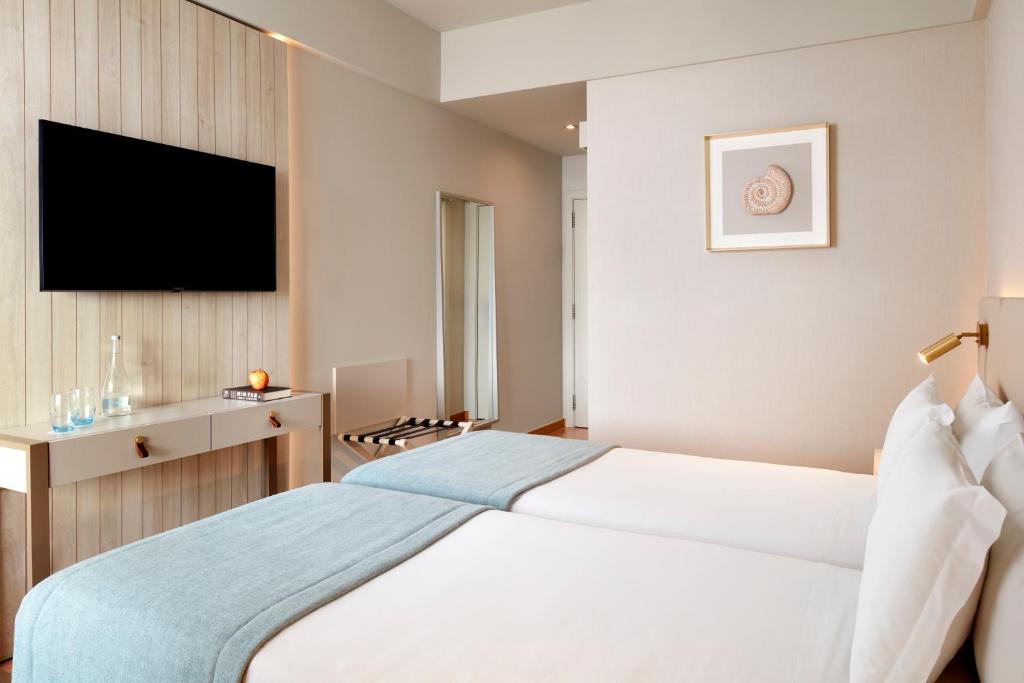 Double or Twin Sea View