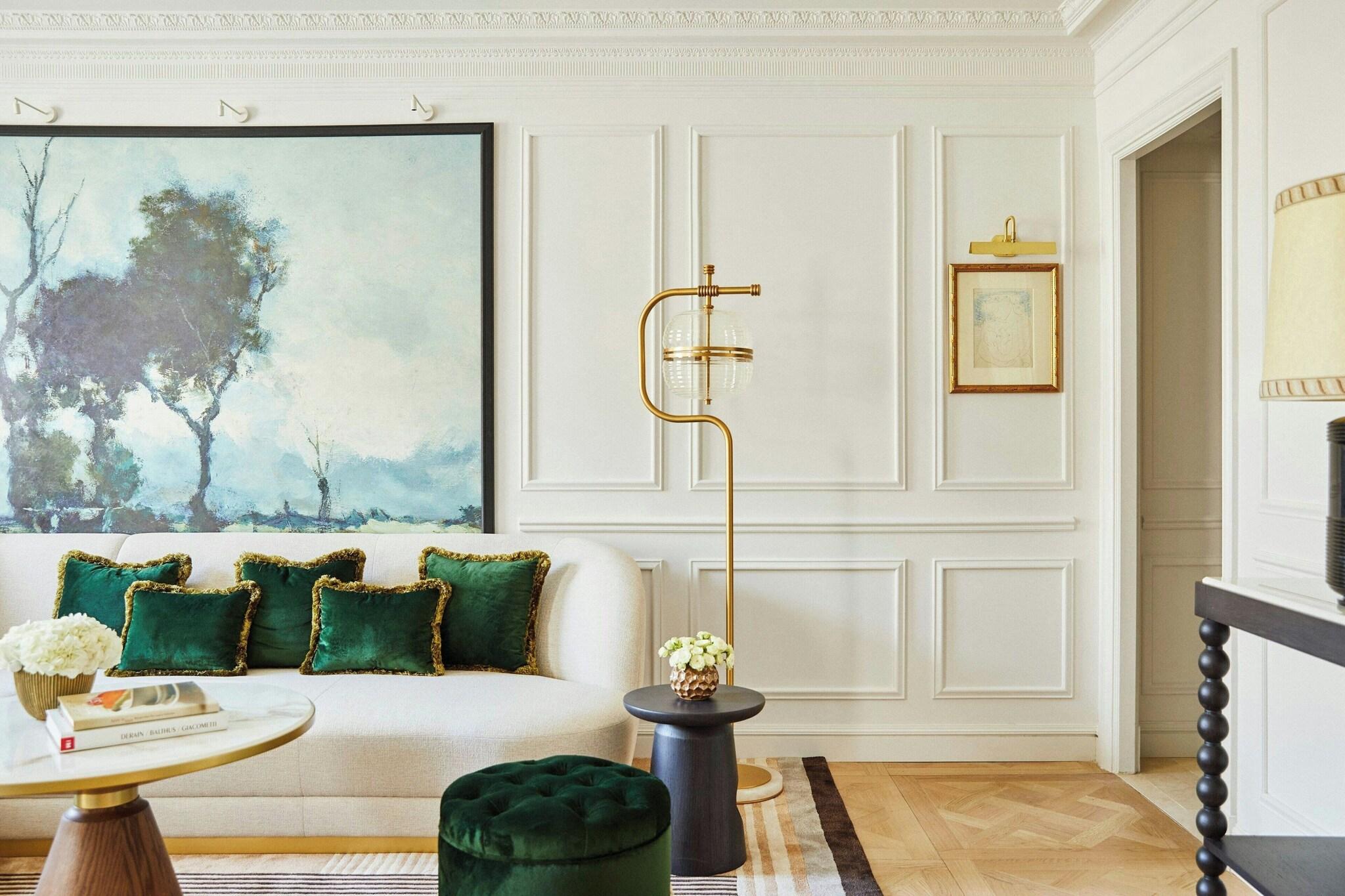 Suite King Size Bed