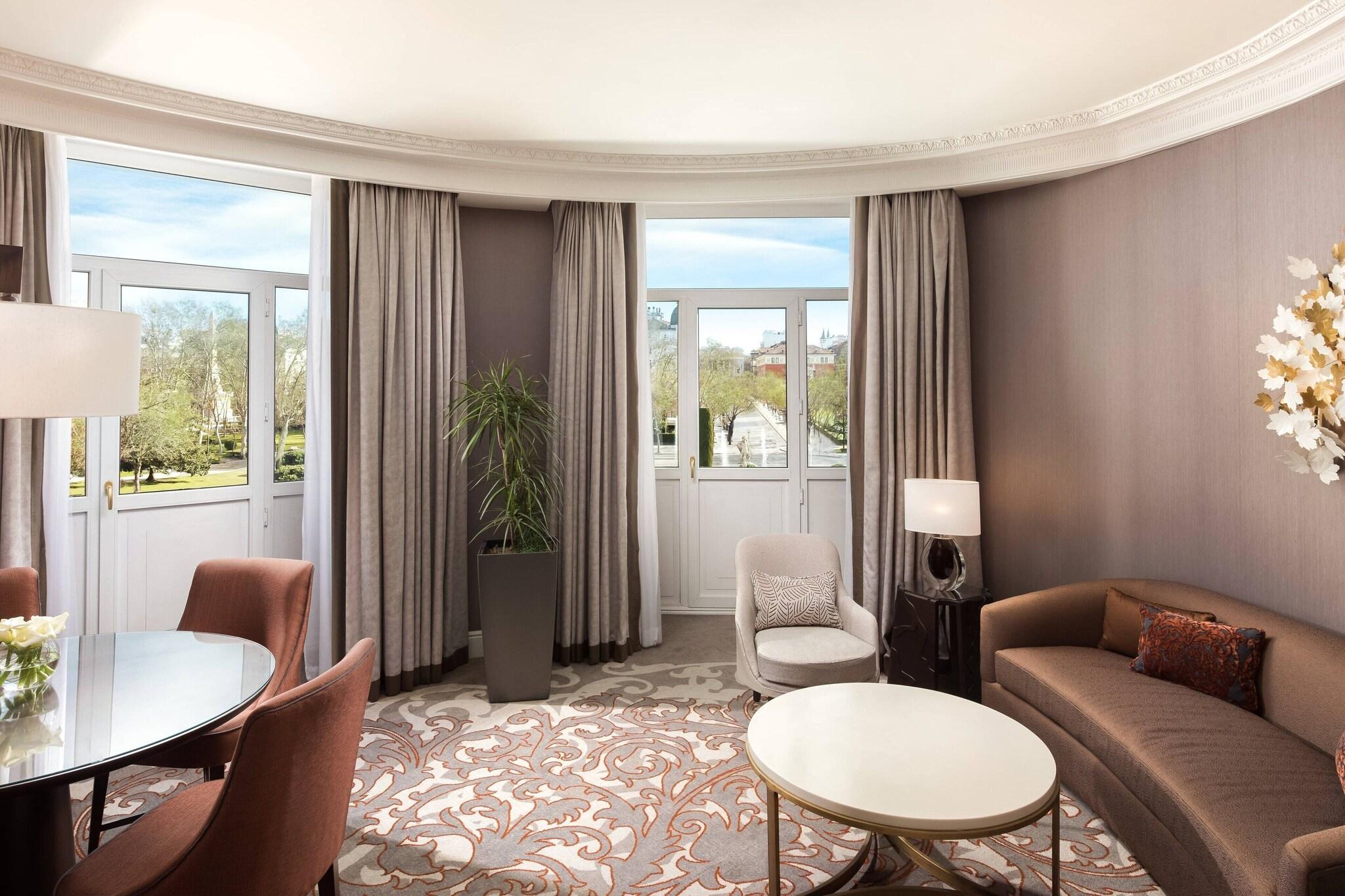 Suite Premium King Bed