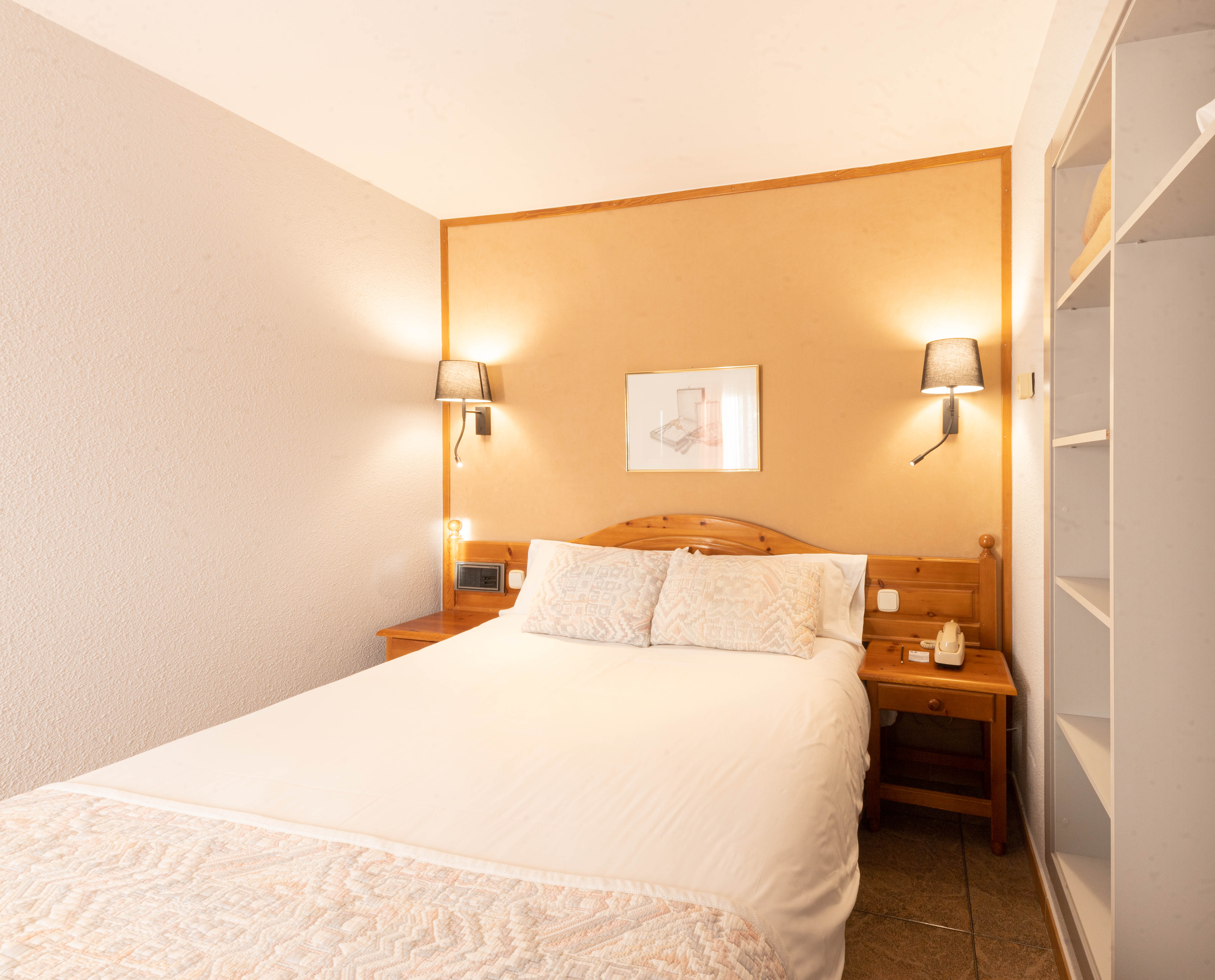 Family Room Capacity 5