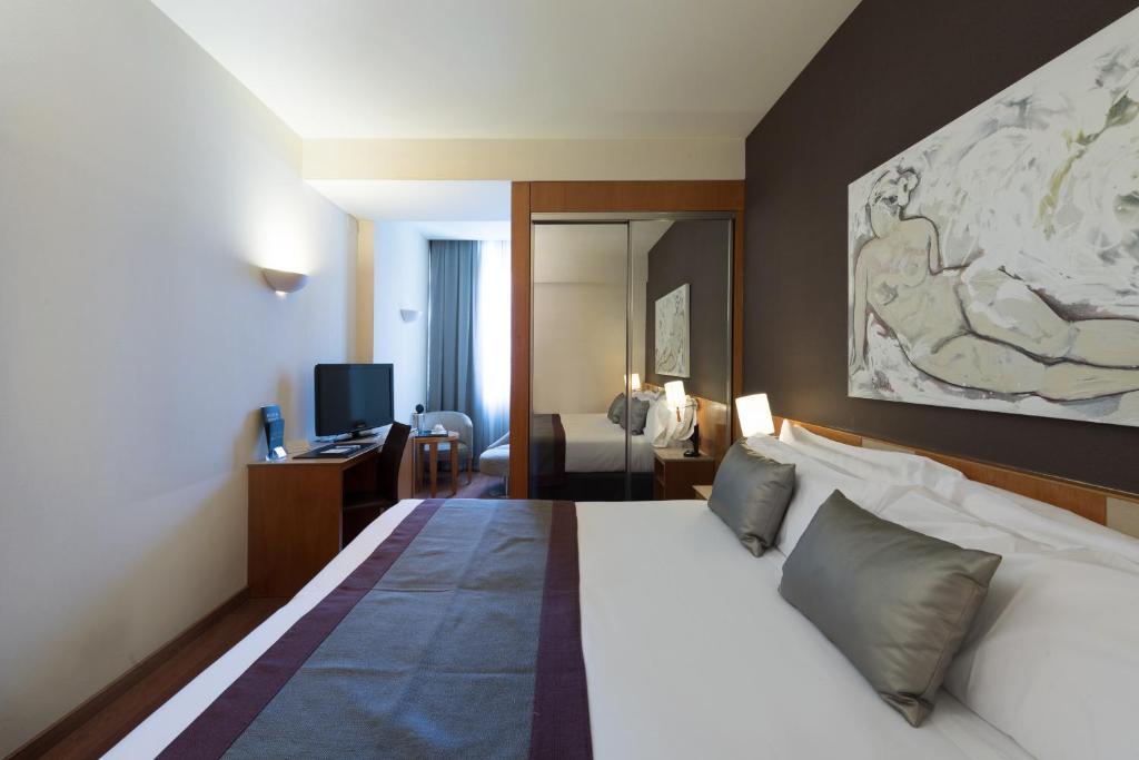 Double or Twin Standard