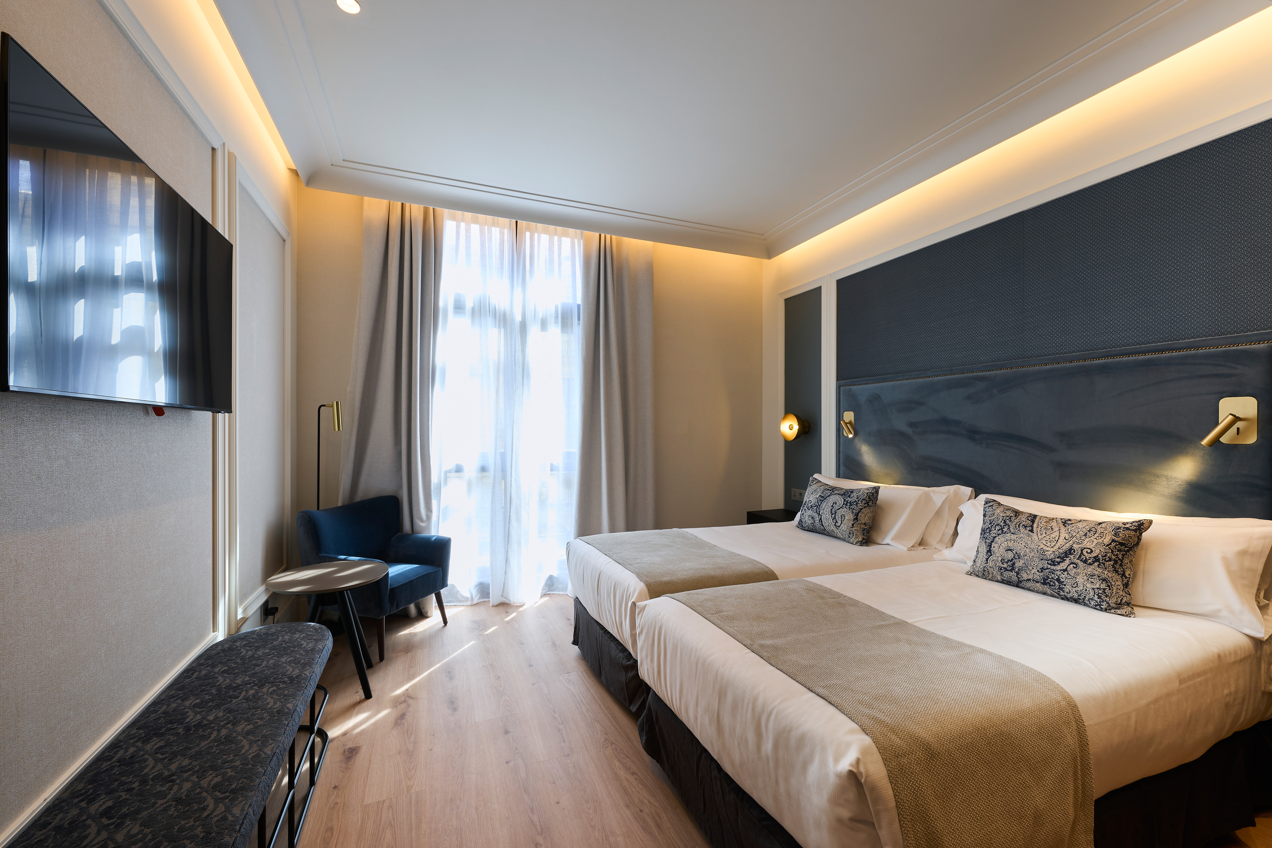 Double Single Superior